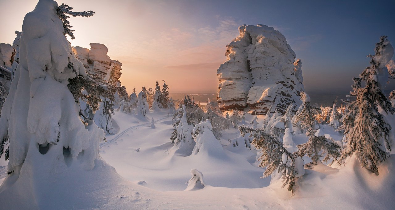 пейзаж,панорама,снег,деревья,утро,горы,небо,россия,заповедник,красиво,перспектива,landscape,sky,russia,snow,sunrice,, Виталий Истомин