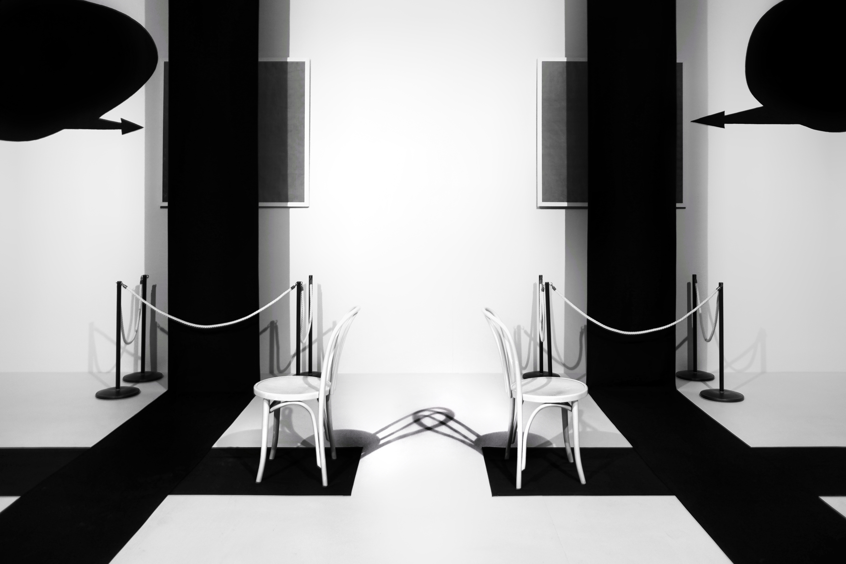 стулья, тени, соприкосновение, Зорин Миша