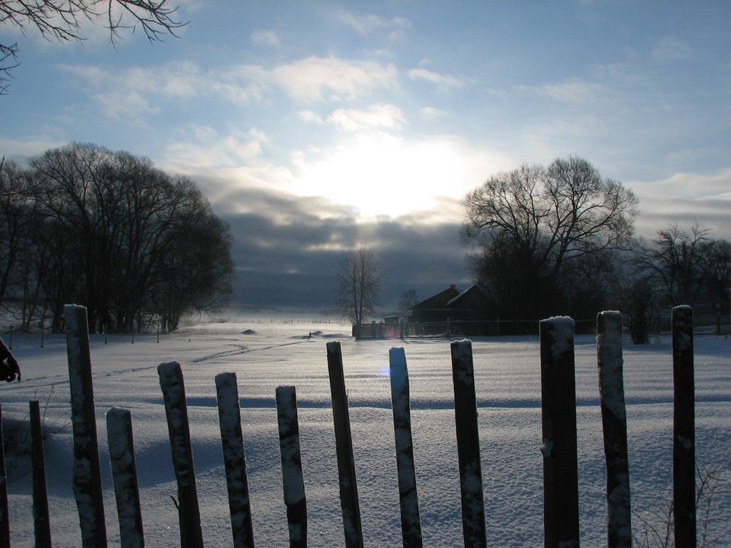 утро, зима, снег, деревня, солнце,  восход, облака, Юрий Соколков