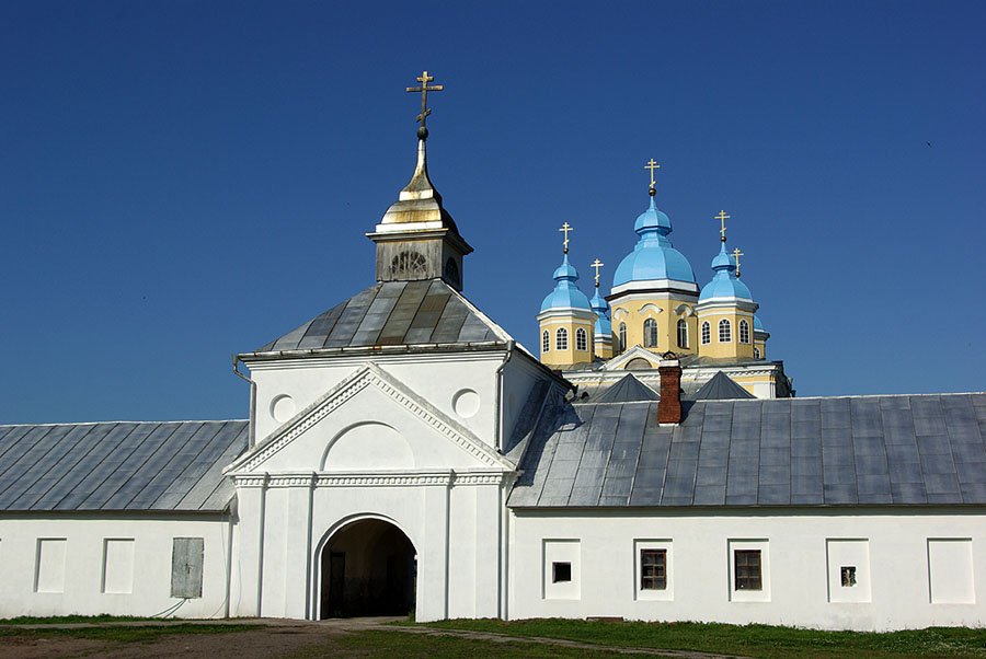 монастырь, Солодухин Виктор