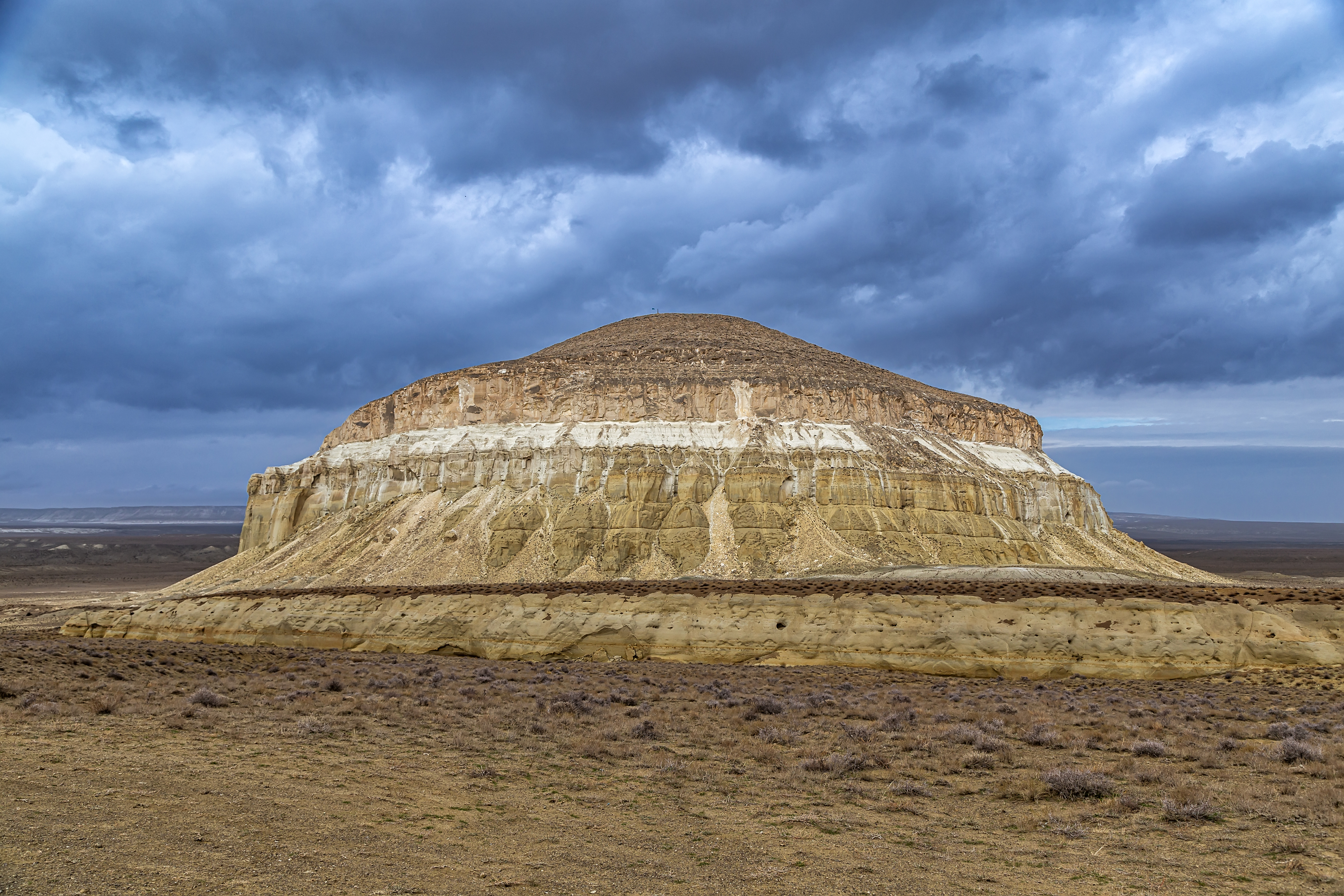 Айракты, Бозжира, Кокосем, Кокесем, Казахстан, Мангистау, Каньон, Тузбаир, отражение, Клыки, Корабль, Бокты, Лензбол, Арка, Закат, рассвет, день, пейзаж, долина шаров, яйца динозавров, Шергала, Тетис, Тирамису, Устюрт, Национальный парк, нацпарк, тучи, об, Евгений Бондарь