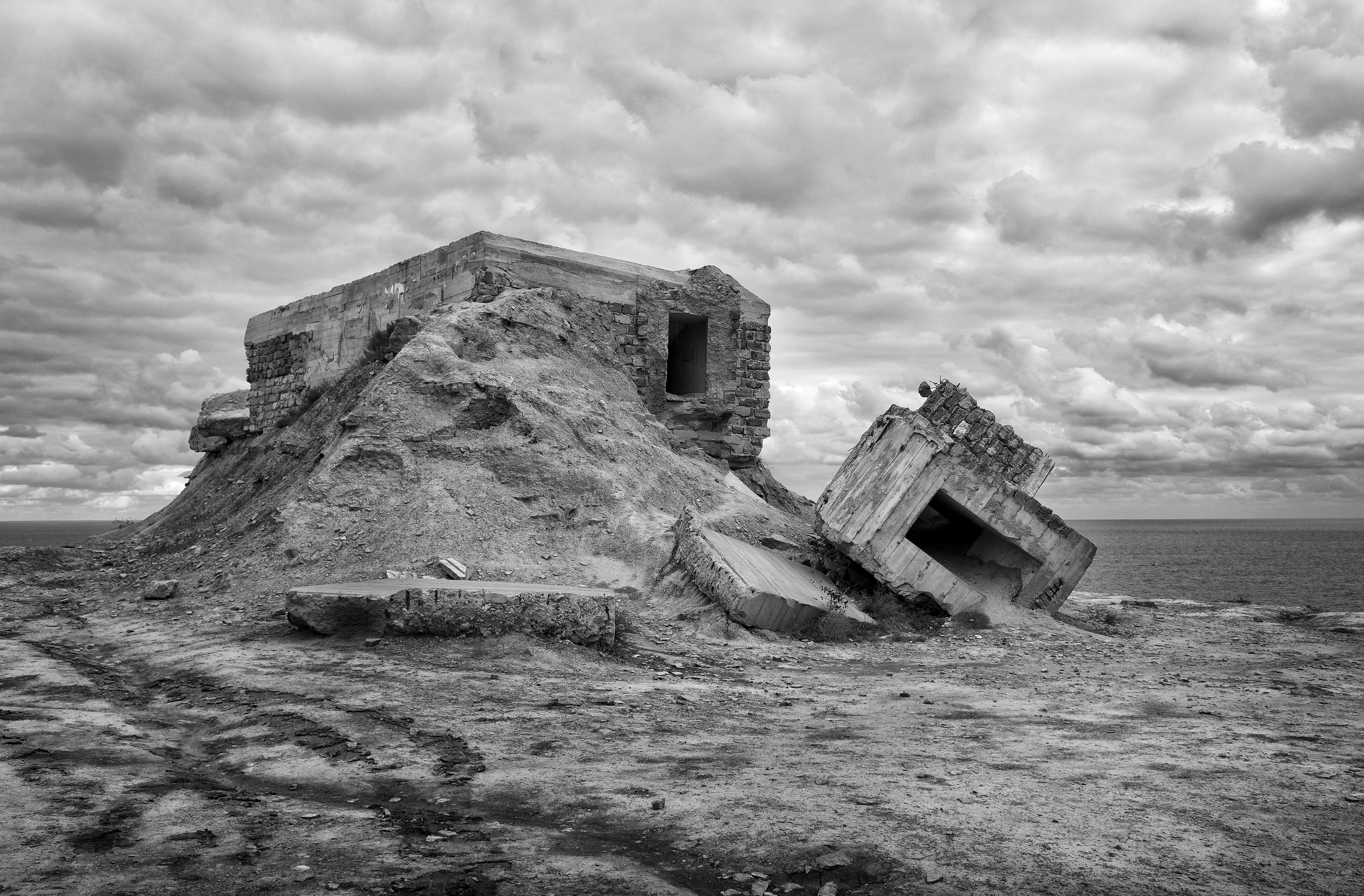 Будущее, развалины, Зорин Миша