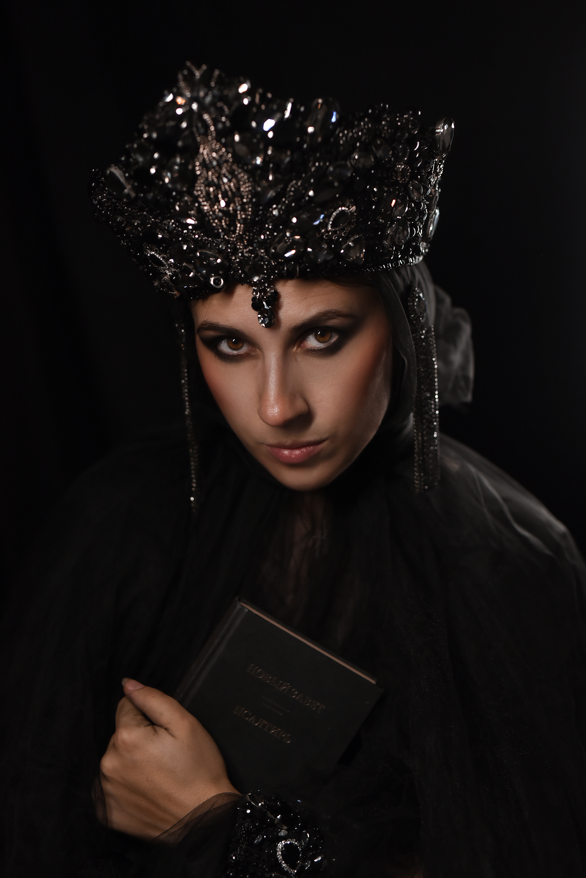 портрет , женский портрет, монохром, Студийное фото, Келлер Ольга