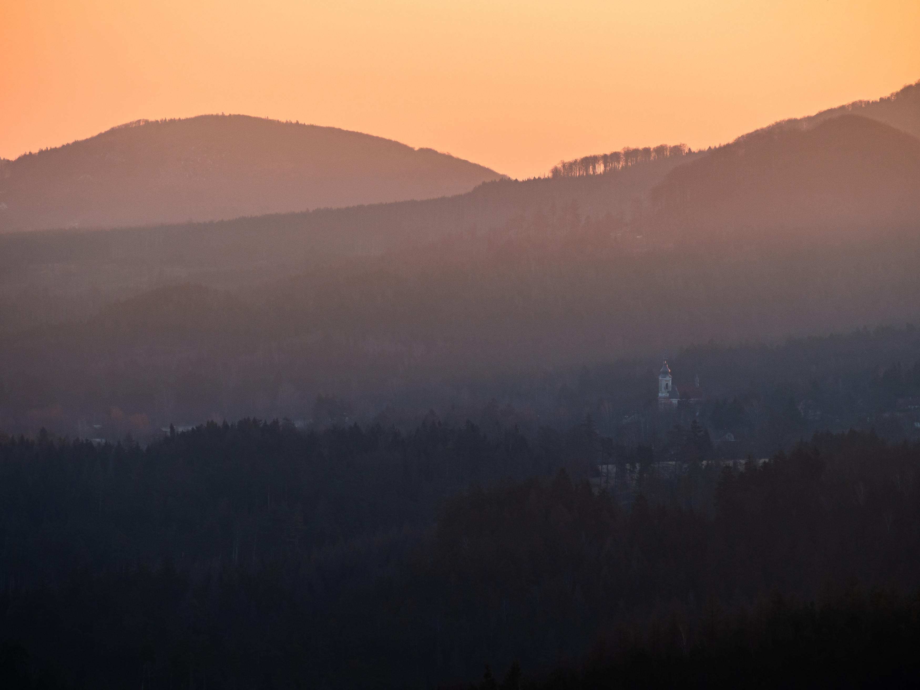czechia,lusatian,mountains,sunrise,morning,light,hills,church,minimalist, Slavomír Gajdoš