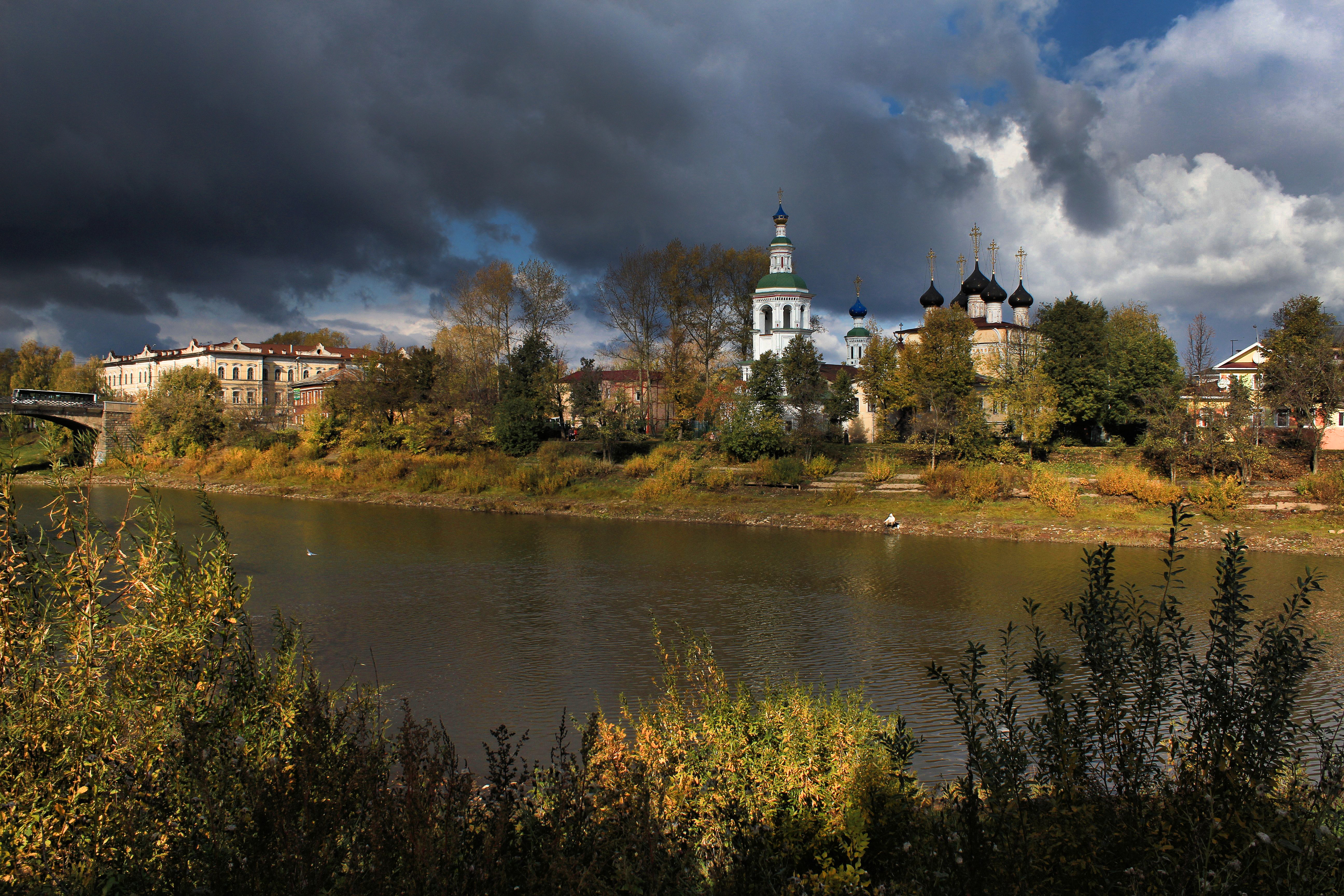 вологда, река, церковь, храм, осень, Наталия Колтакова