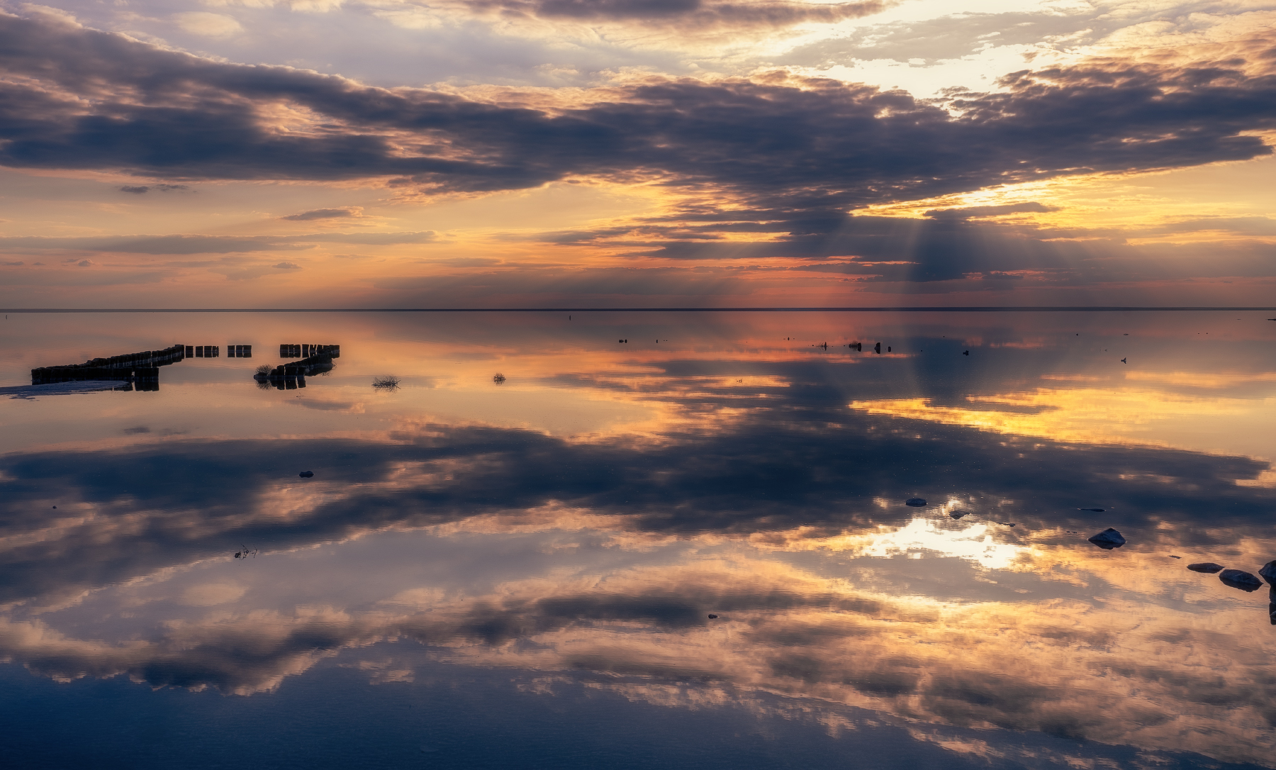 вечер озеро весна закат вода свет, Татьяна Юганова