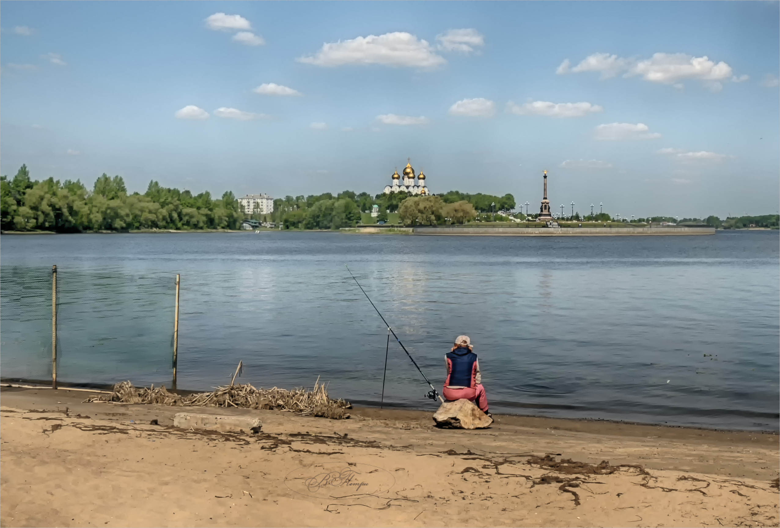 рыбачка река церкви облака, Вера Петри
