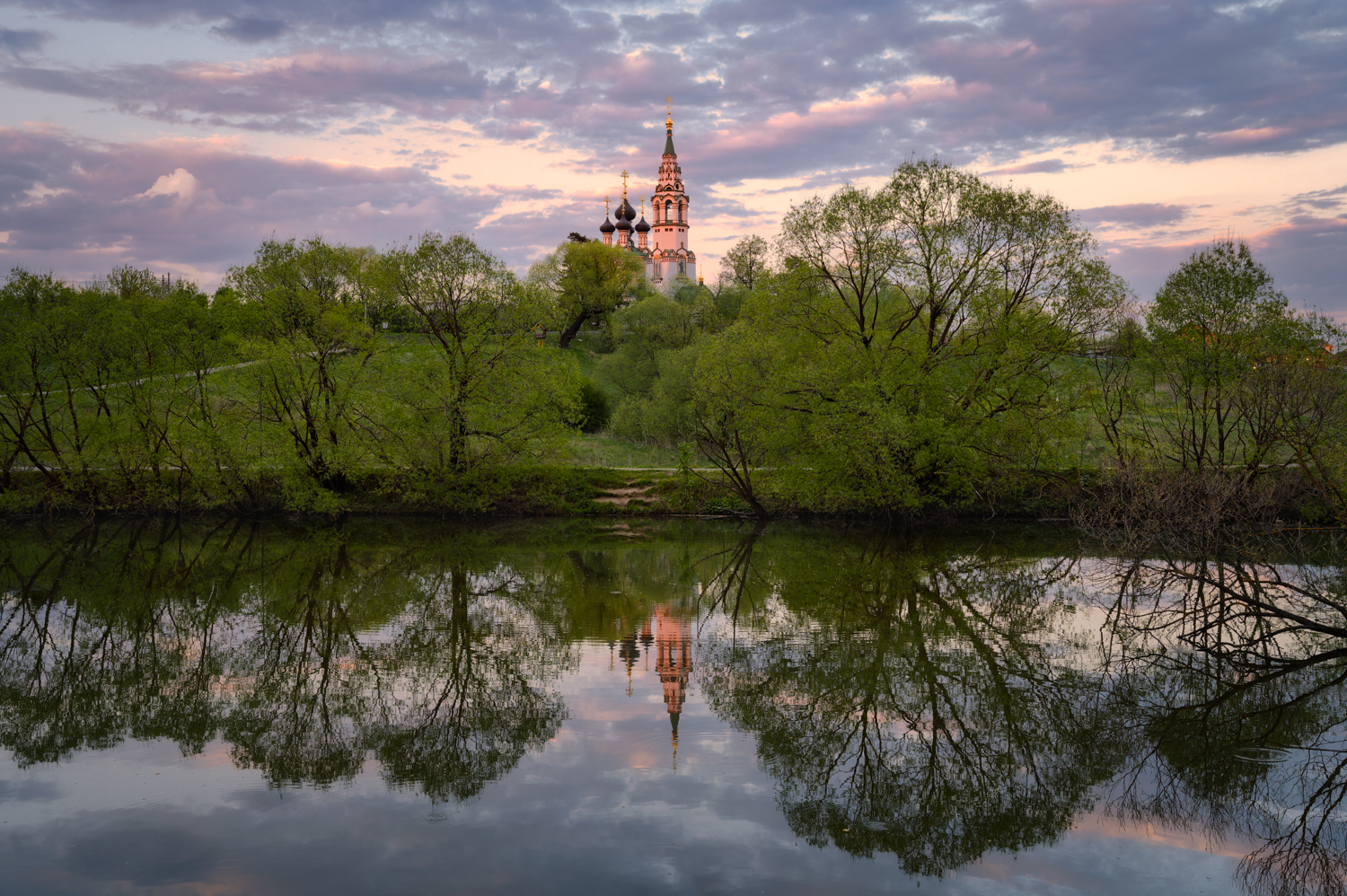 россия, валищево, весна, московская область, храм, церковь, православие, деревня, вечер, колокольня, закат, пруд, отражение, Томислав Ракичевич