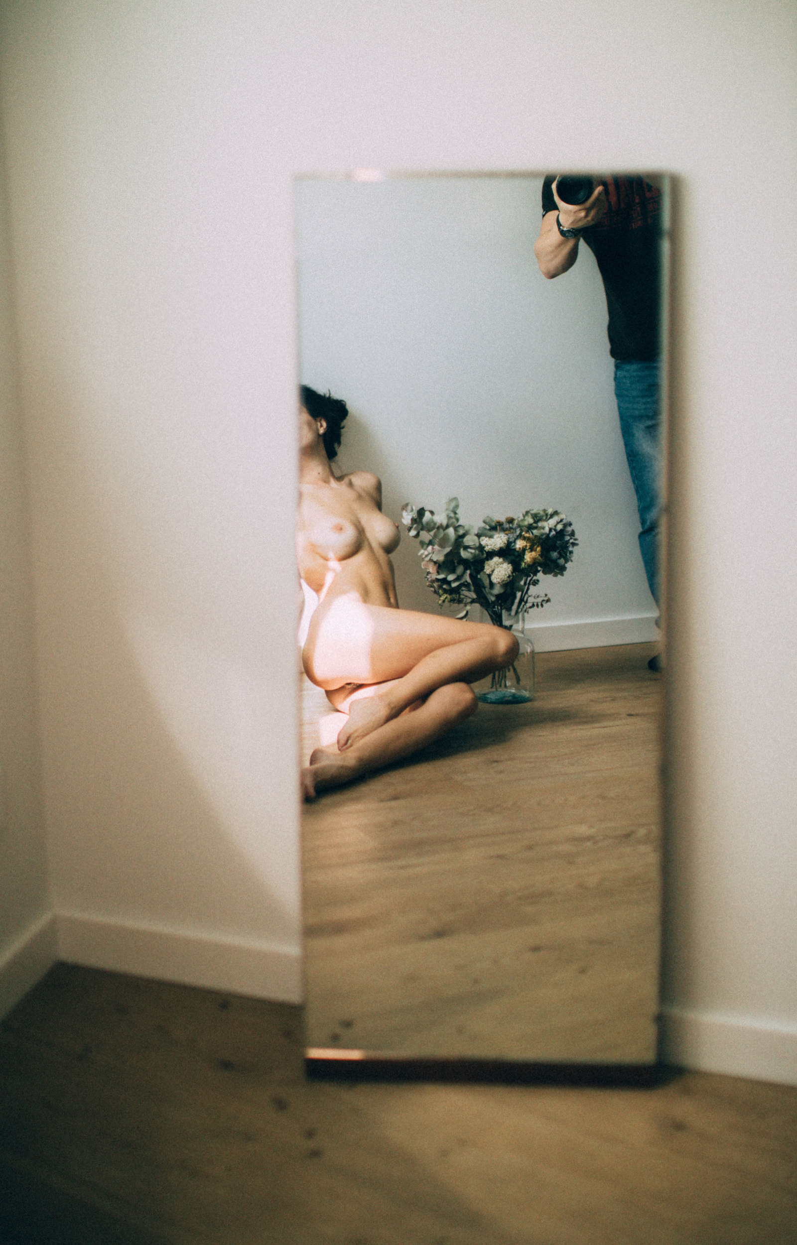 nude, art, sensual, naked, woman, model, young, sexy, sensuality, lovely, pose, studio, minimalism, fine, erotic, boudoir, yoga, intimacy, horny, intimate, video, backstage,, Дмитрий Щекочихин