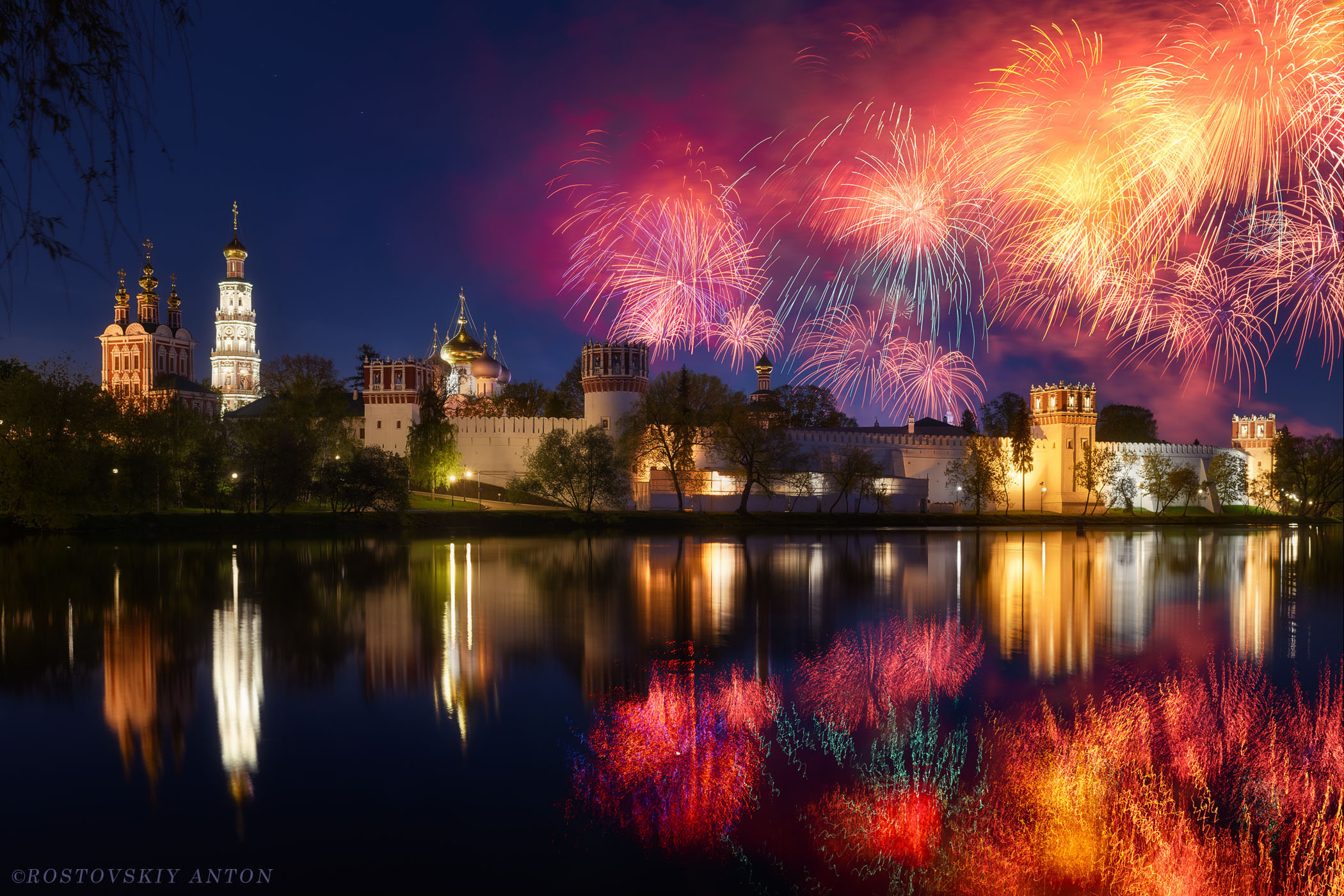 Салют, Москва, День победы, прездник, 9 мая, Новодевичий, Антон Ростовский