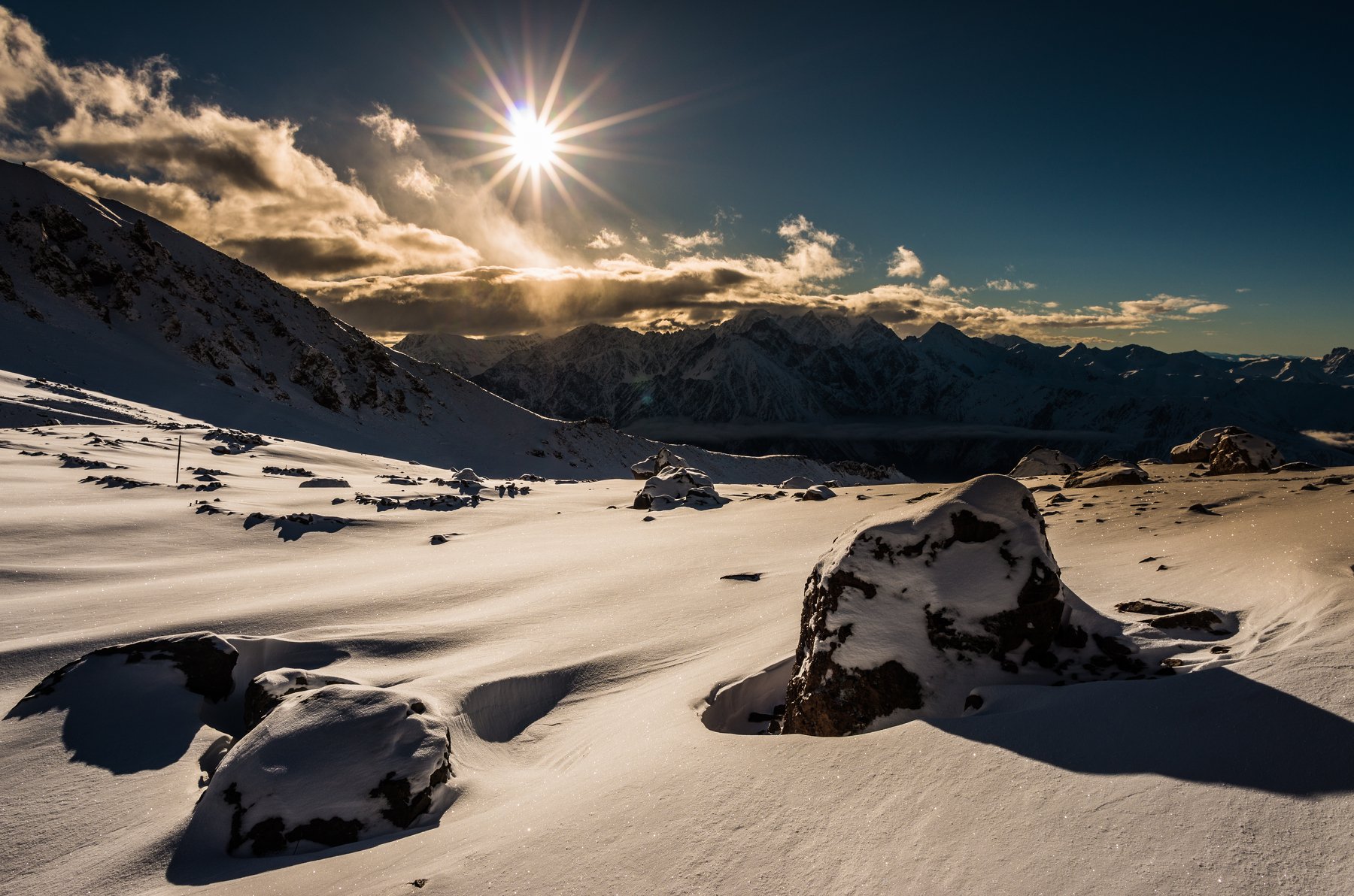 казбек, снег, горы, солнце, Evgeniy Khilkevitch