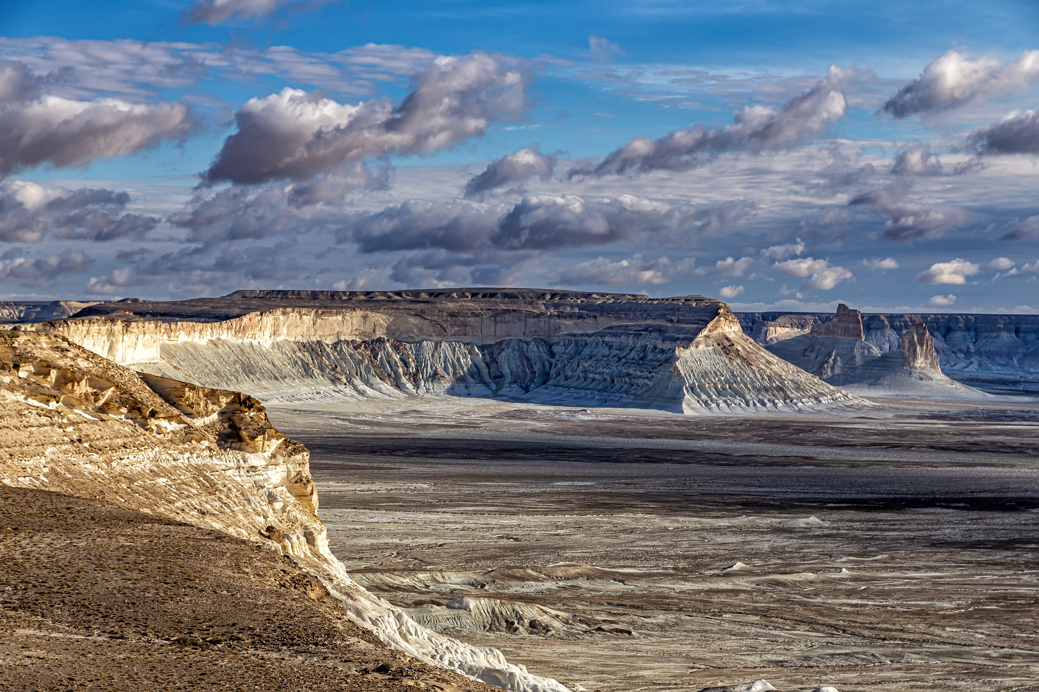 Айракты, Бозжира, Кокосем, Кокесем, Казахстан, Мангистау, Каньон, Тузбаир, отражение, Клыки, Корабль, Бокты, Лензбол, Арка, Закат, рассвет, день, пейзаж, долина шаров, яйца динозавров, Шергала, Тетис, Тирамису, Устюрт, Национальный парк, нацпарк, тучи, об, Евгений Бондарь