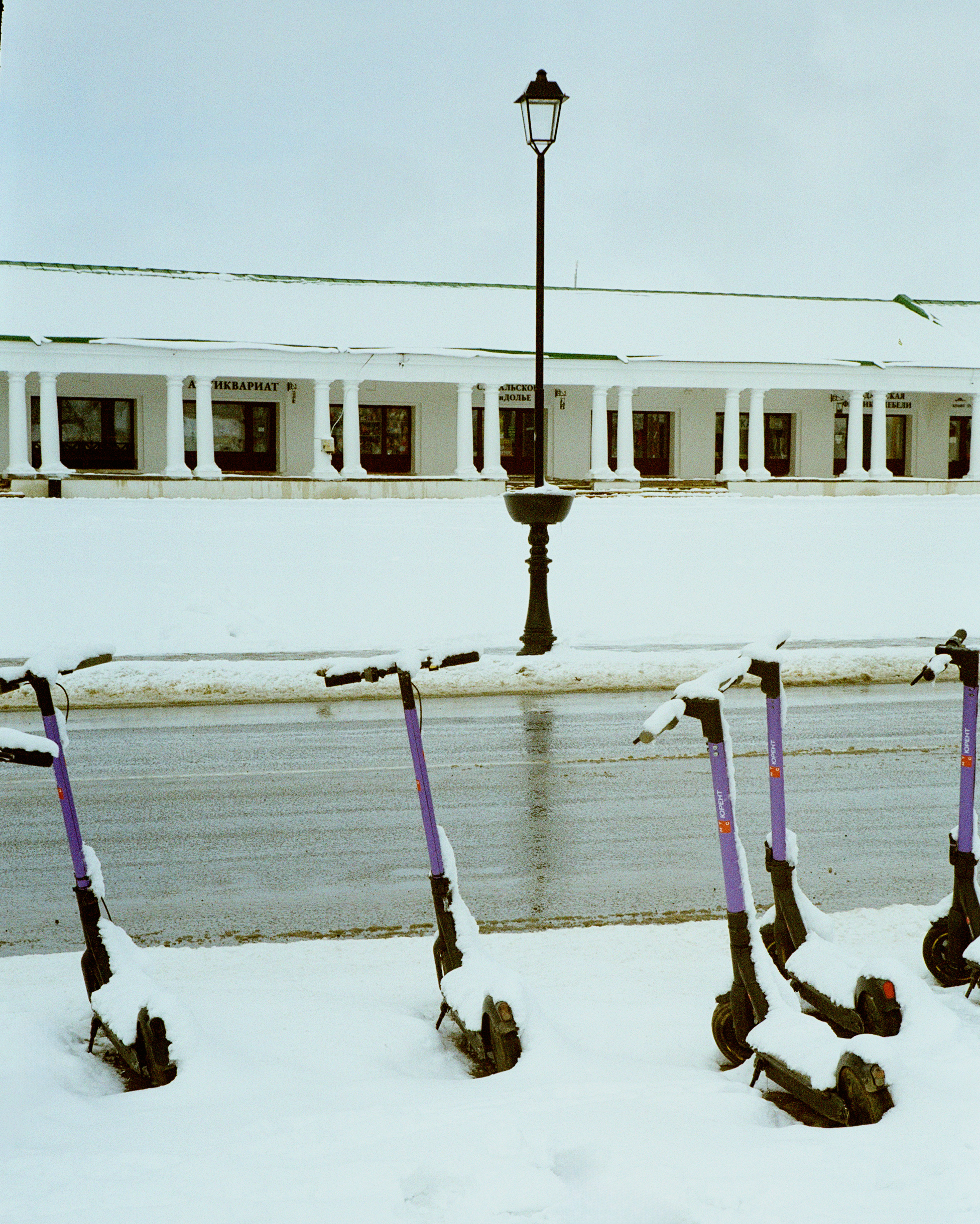 пленка, Суздаль, апрель, непогода, весна, самокаты под снегом, Мартыненко Дмитрий
