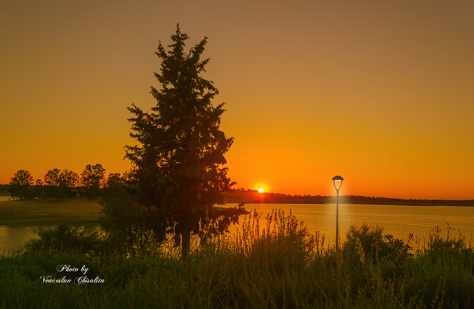 #закат #озеро #берегозера #моменты #спокойствие   #sunset #lakeview #sunsetlover #naturemoments #peacefulvibes, Veaceslav Chisalita