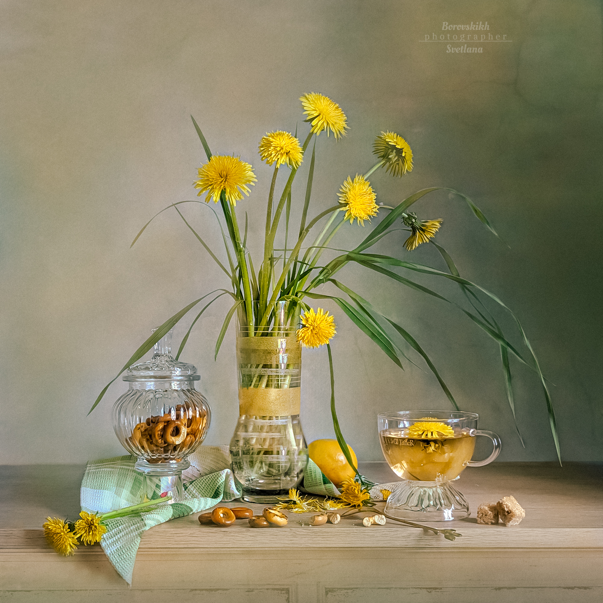 натюрморт, весна, одуванчики, чайные_истории, food_photo, цветы, фото на окне, фото на телефон, Боровских Светлана