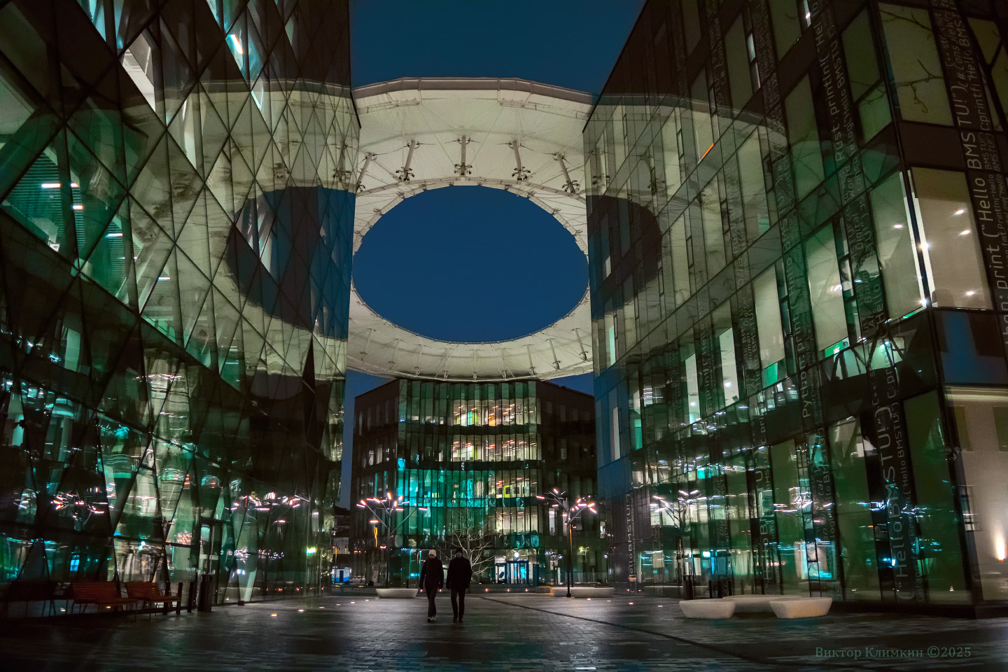 москва, вечер, мгту, архитектура, люди, Виктор Климкин