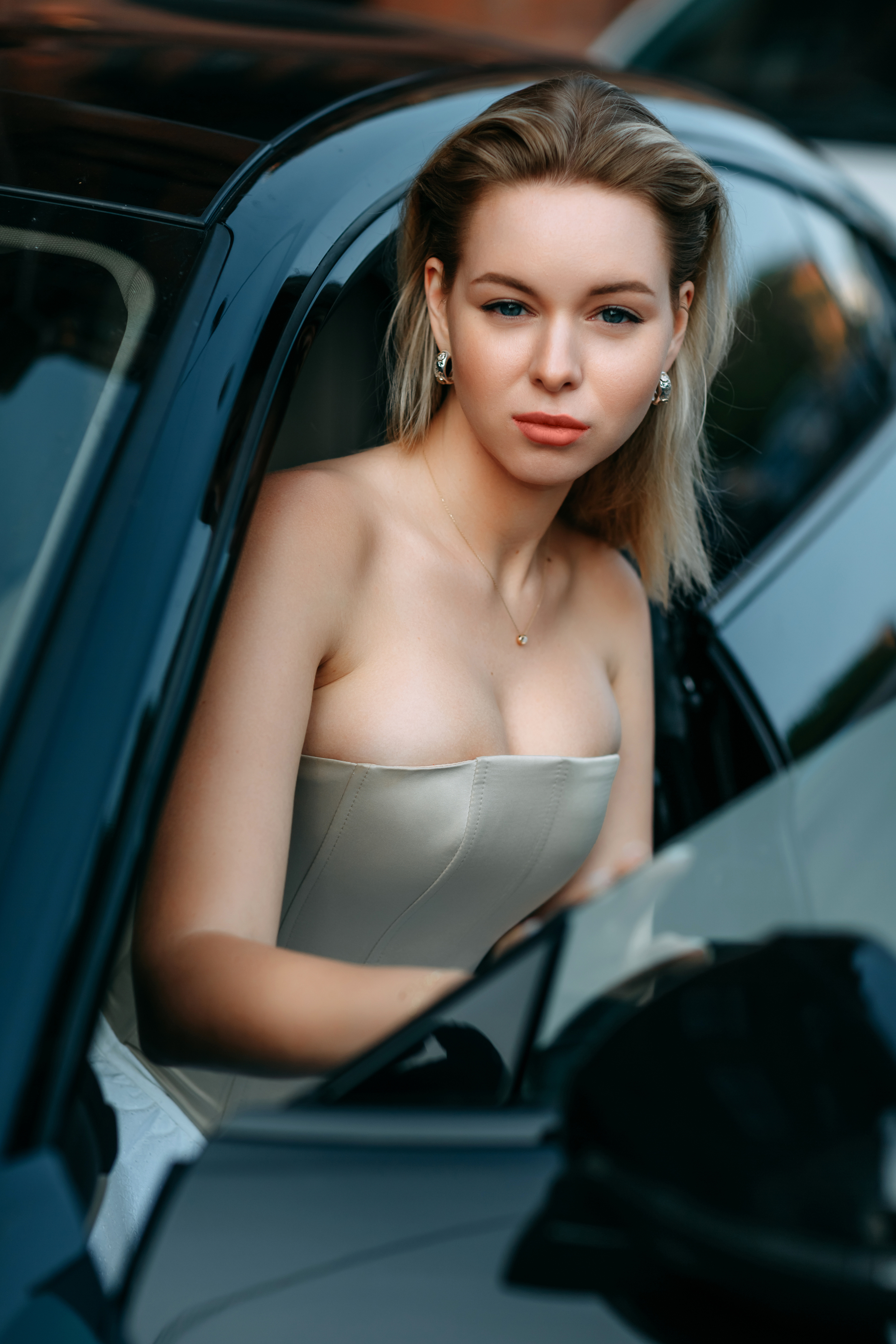 молодая девушка, городской стиль, дворы, на открытом воздухе, Алексей Плешков