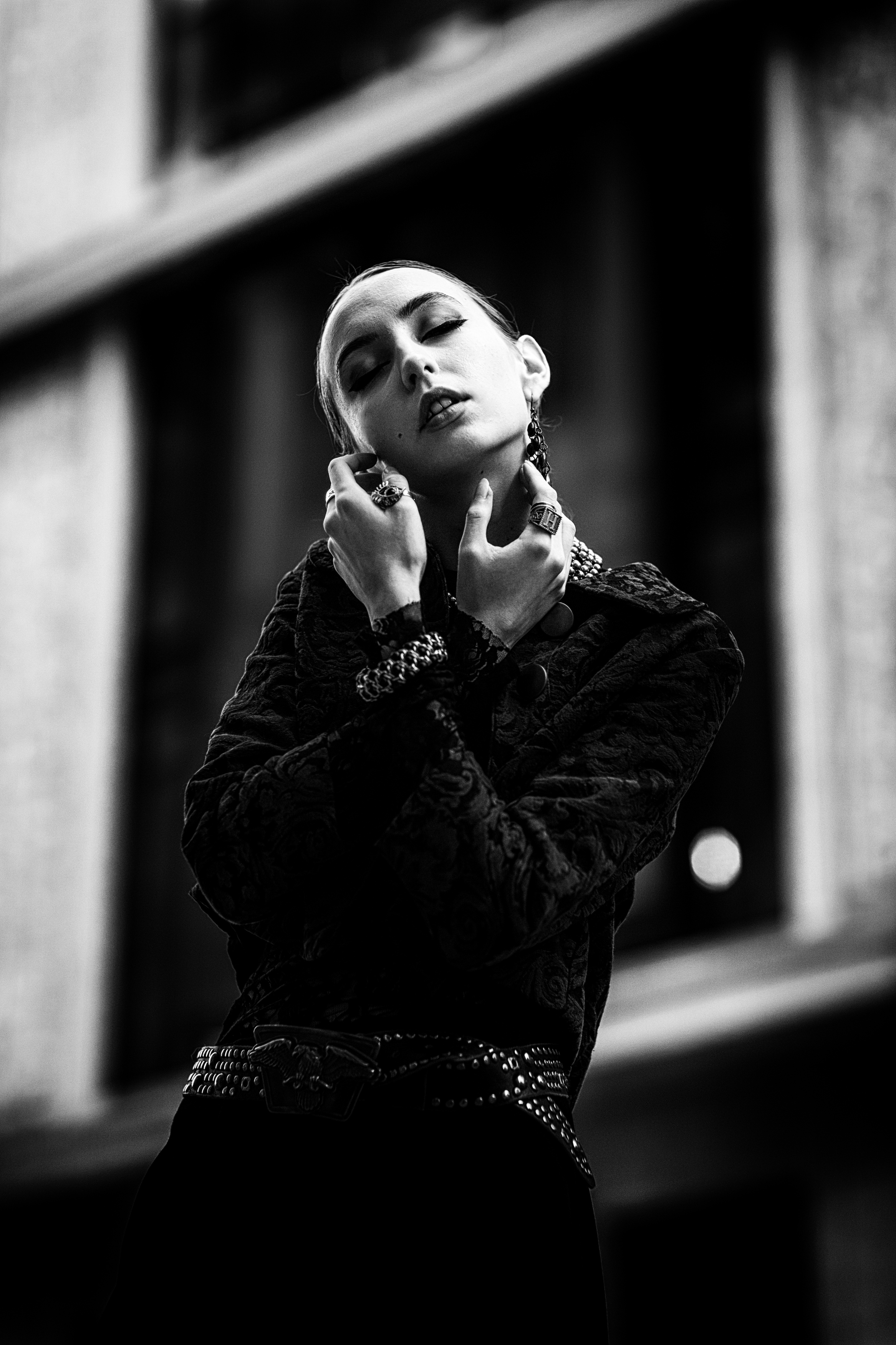 молодая девушка, городской стиль, дворы, на открытом воздухе, Алексей Плешков