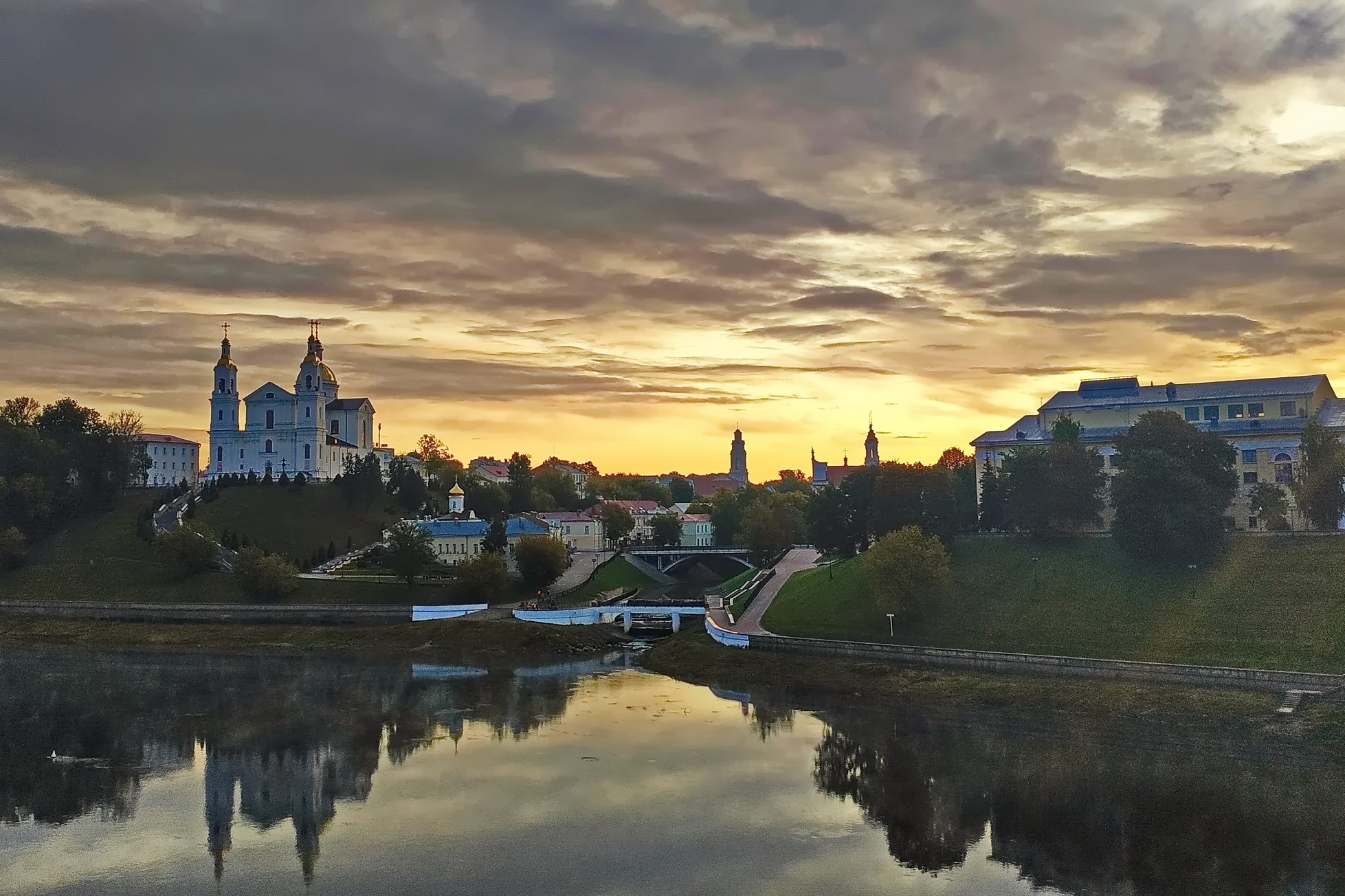 витебск,  храм, восход, западная двина, Виктор Гурков