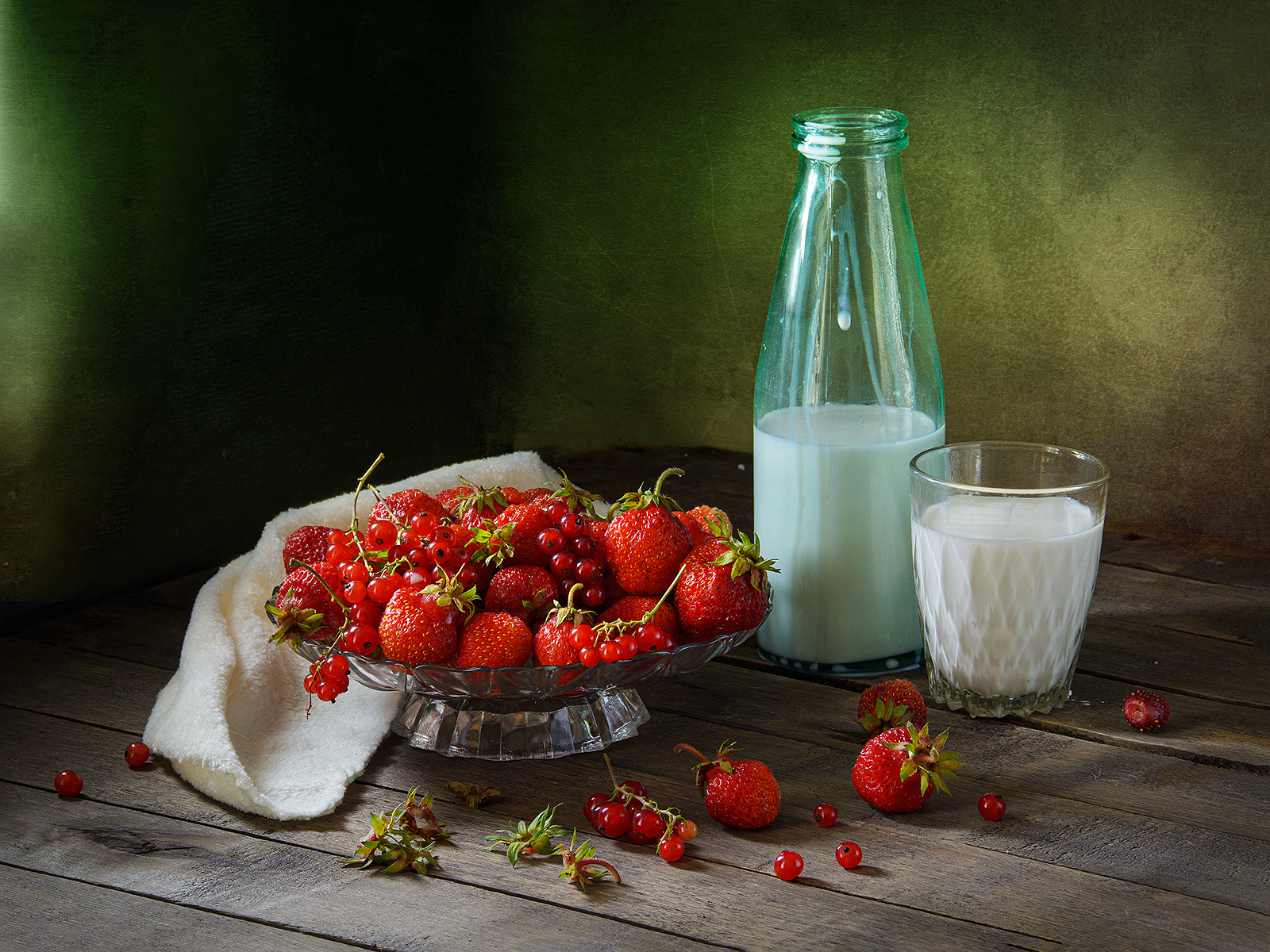 виктория, смородина, молоко, бутылка, стакан, ваза, Алексей Бычков