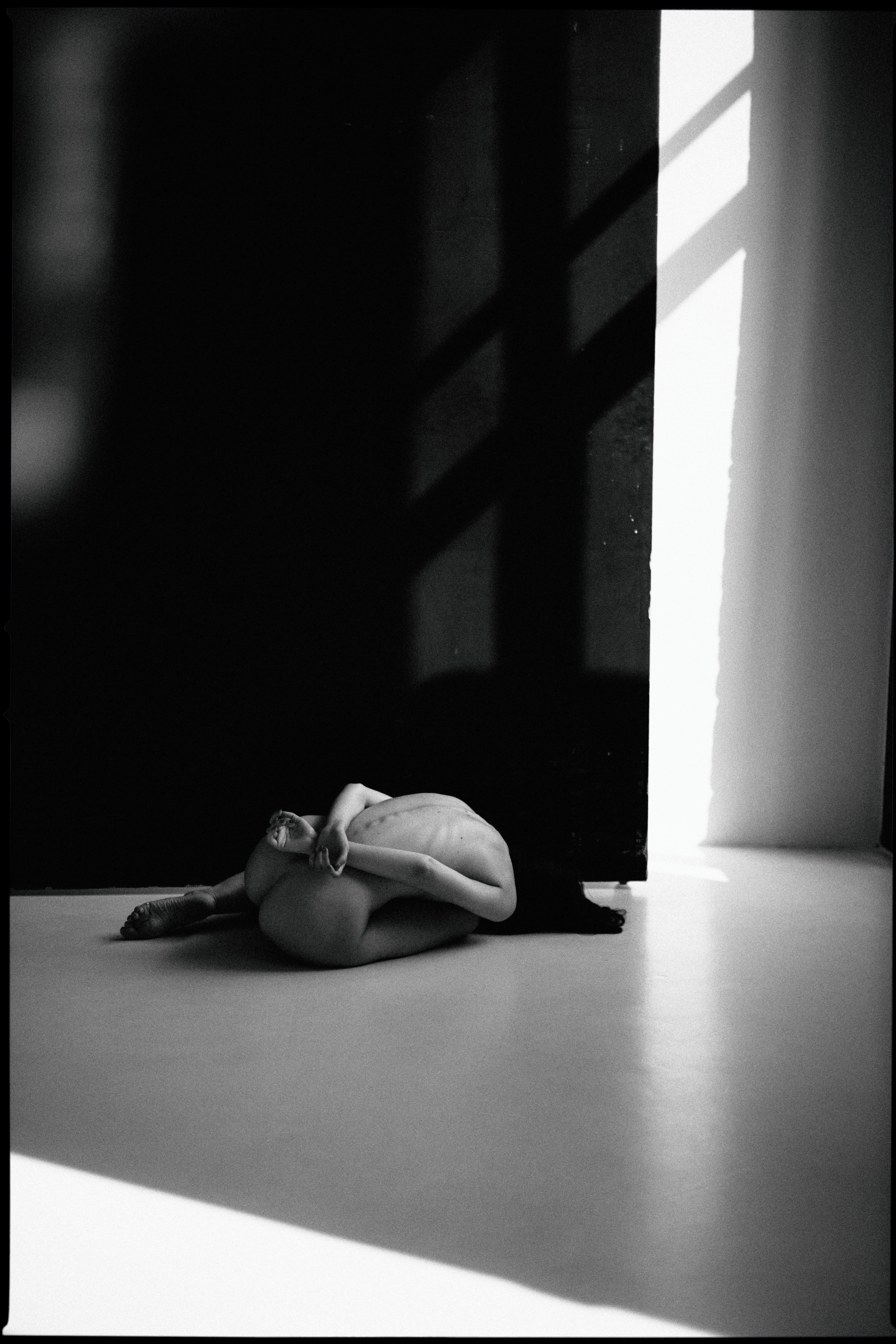 nude, art, sensual, naked, woman, model, young, sexy, sensuality, lovely, pose, studio, minimalism, fine, erotic, boudoir, yoga, intimacy, horny, intimate, video, backstage,, Дмитрий Щекочихин