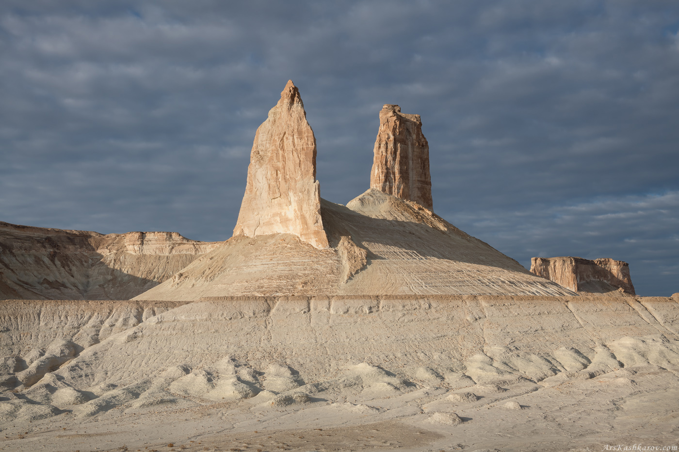 казахатан, мангистау, мангышлак, устюрт, бозжира, меловые горы, актау, Арсений Кашкаров