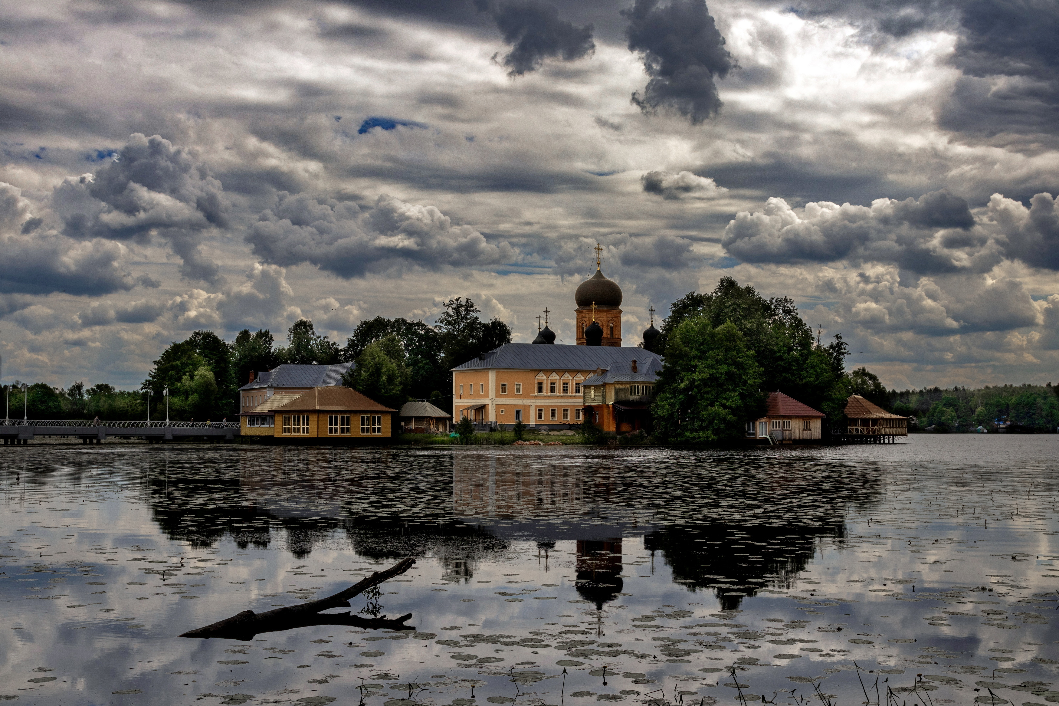 Покровская Свято-Введенская Островная пустынь, Александр Лукин