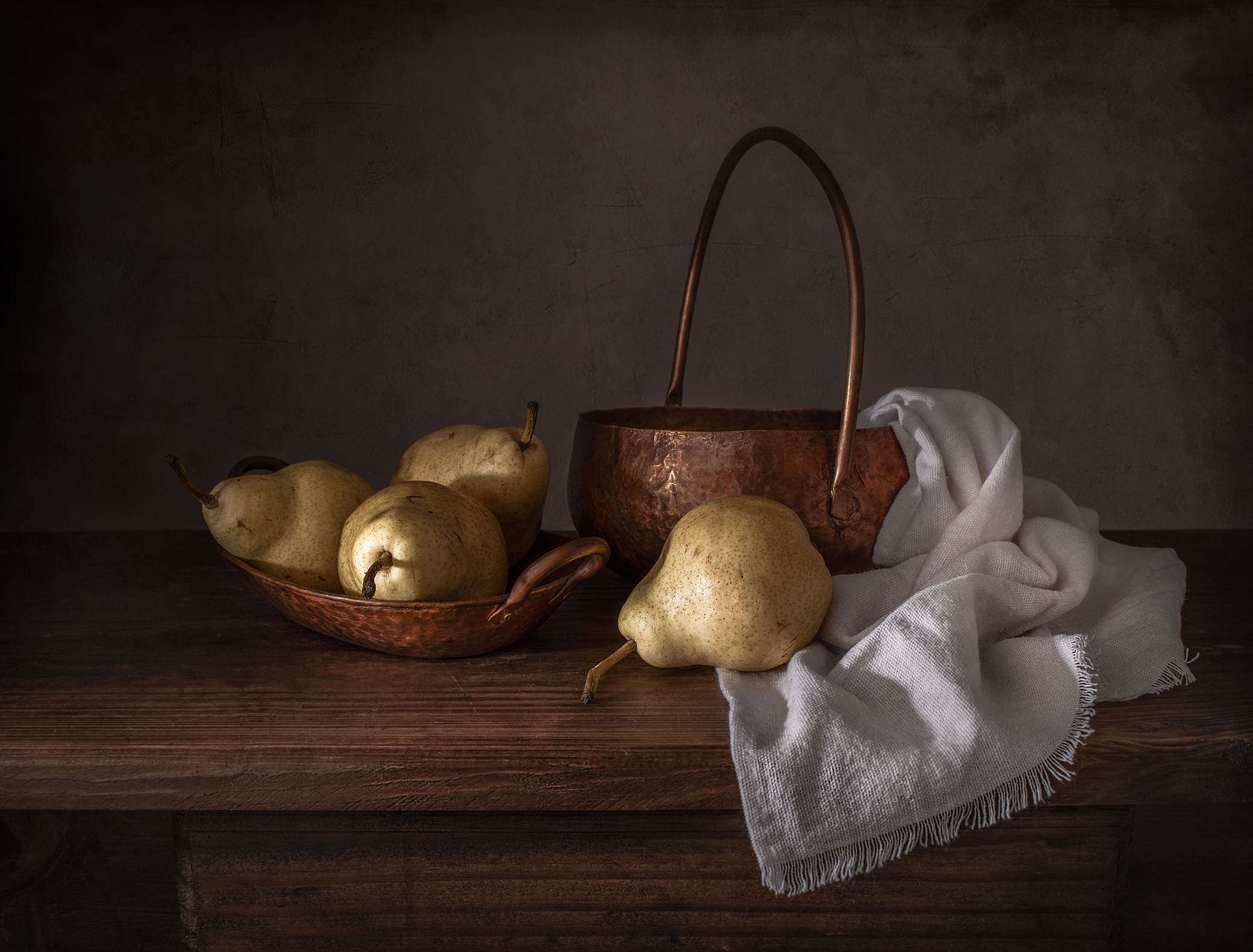 Still life, Pears, light, metal, textures, Maria Margareth Perfoncio