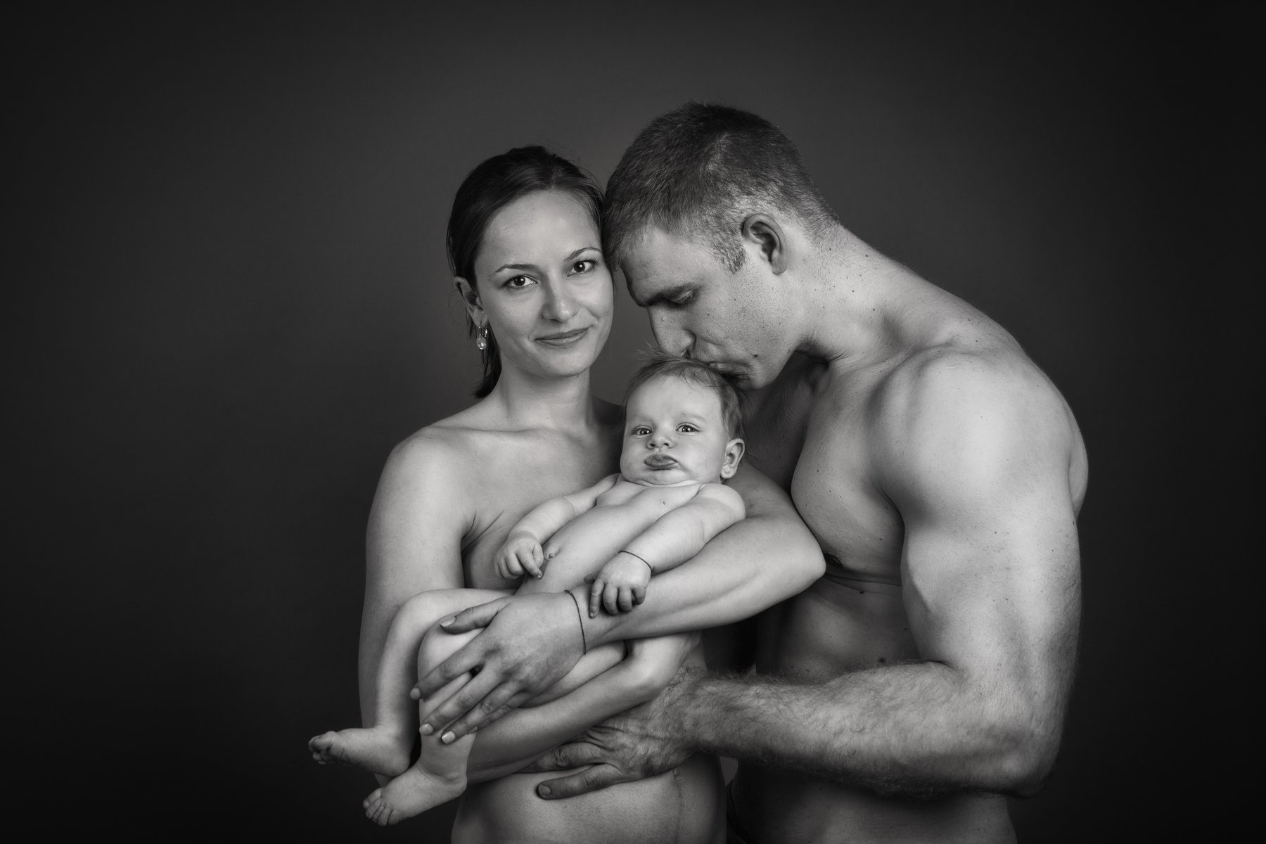 portrait, family, man, woman, baby, pure, love, affection, tenderness, Ilka Antonova