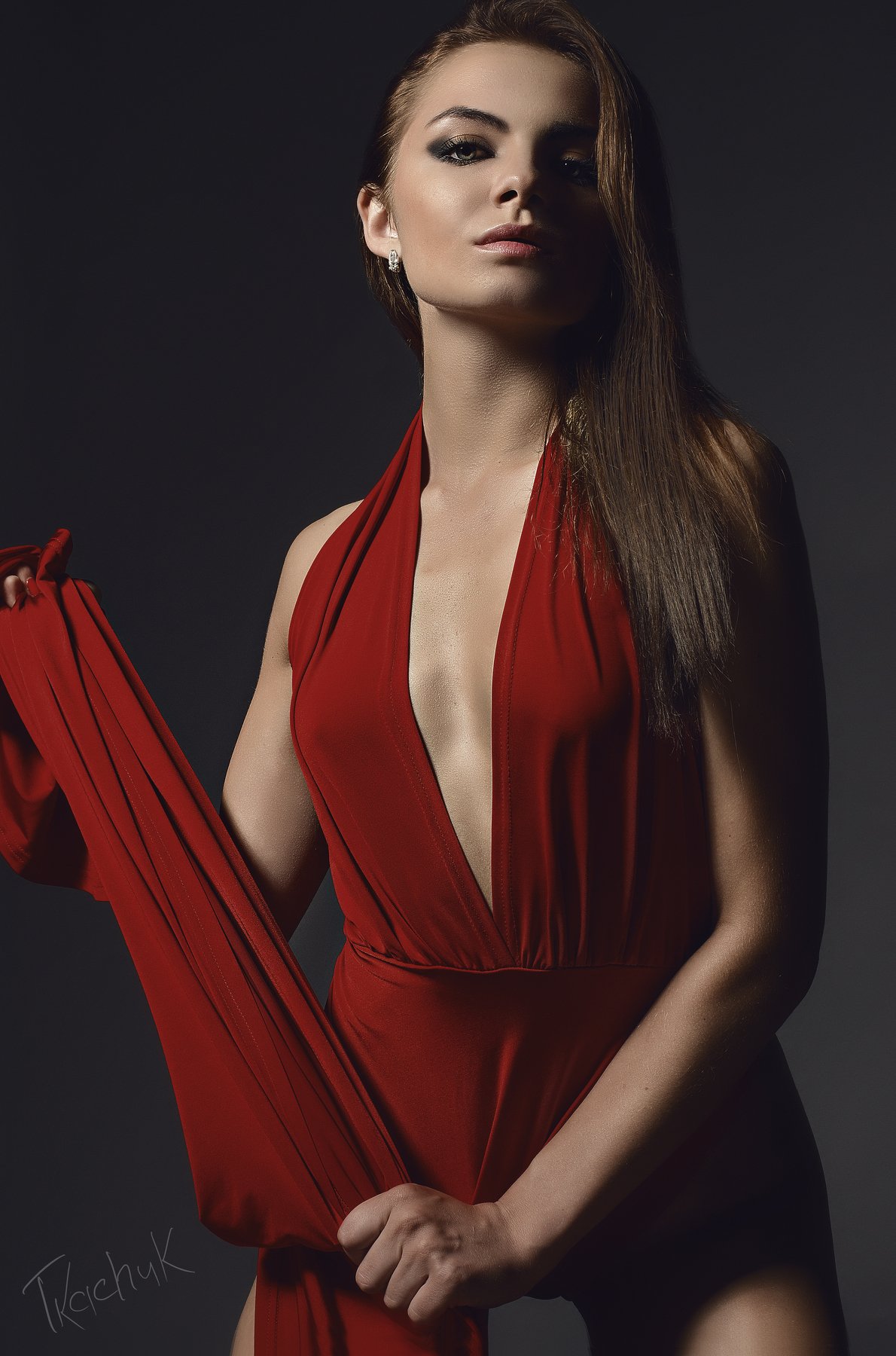 Модель#арт#студия#жанр#ню#девушка#красное платье#, Ткачук Наталия