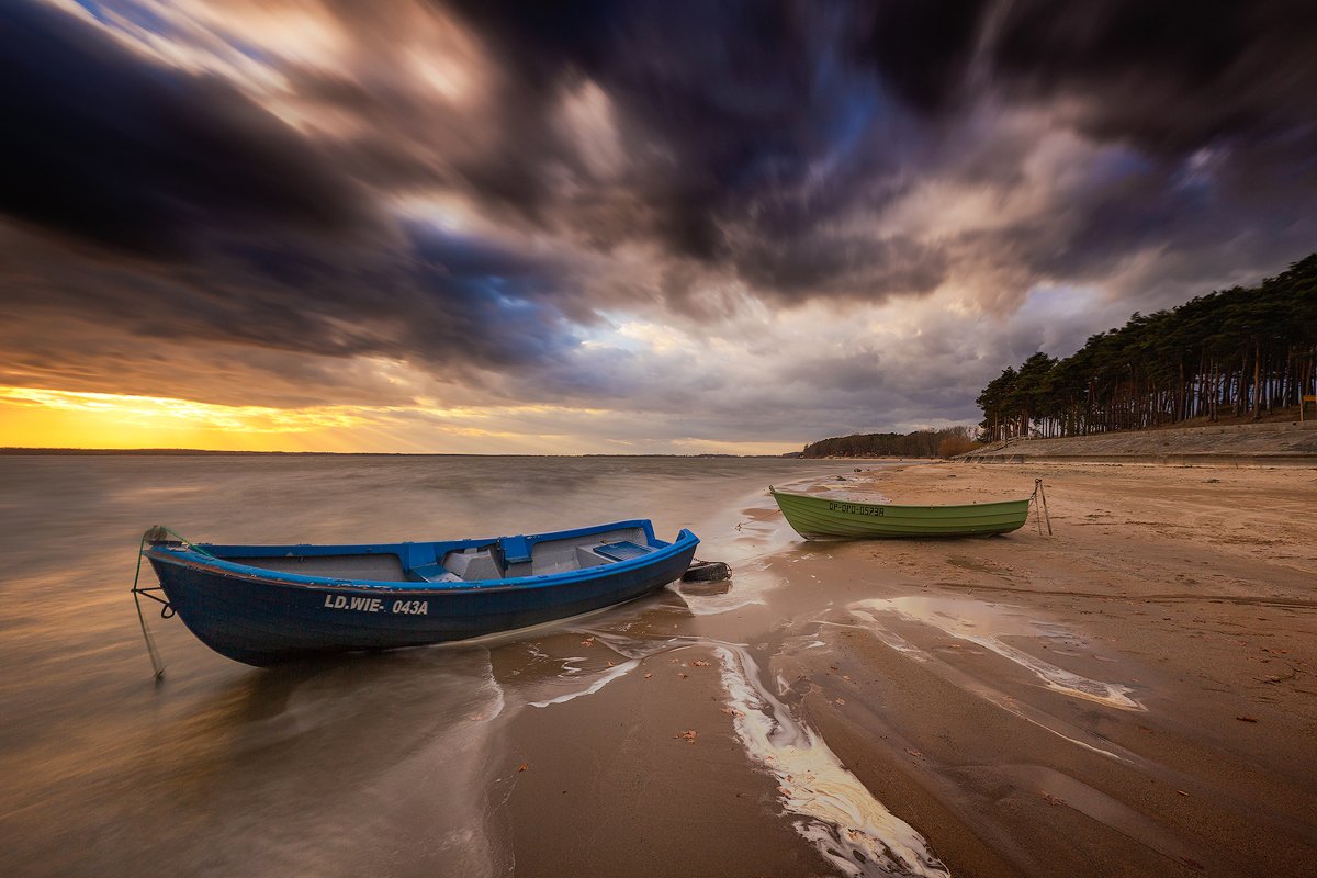 Пляж лодка фото Boats. Фотограф Pawel Uchorczak