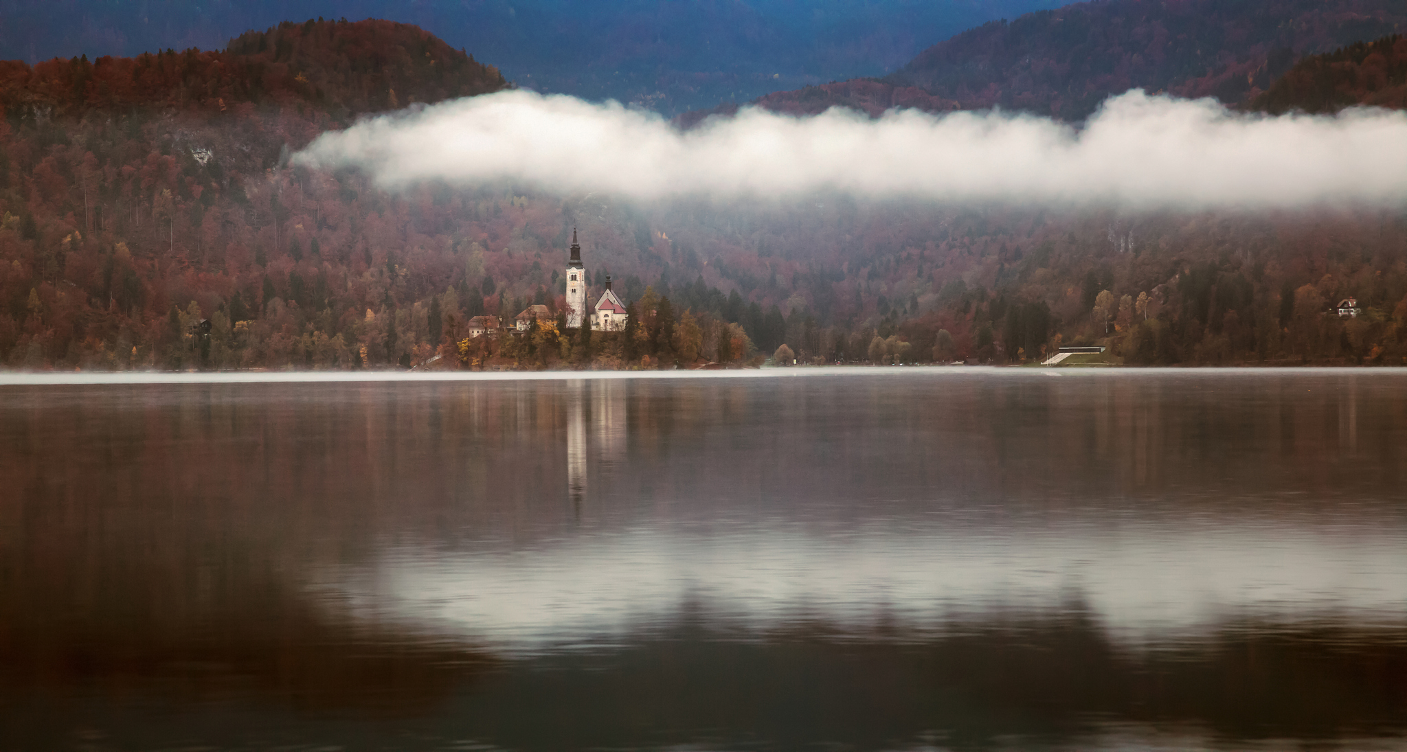 горы озеро пейзаж облака отражение утро осень, Мурзинов Виктор