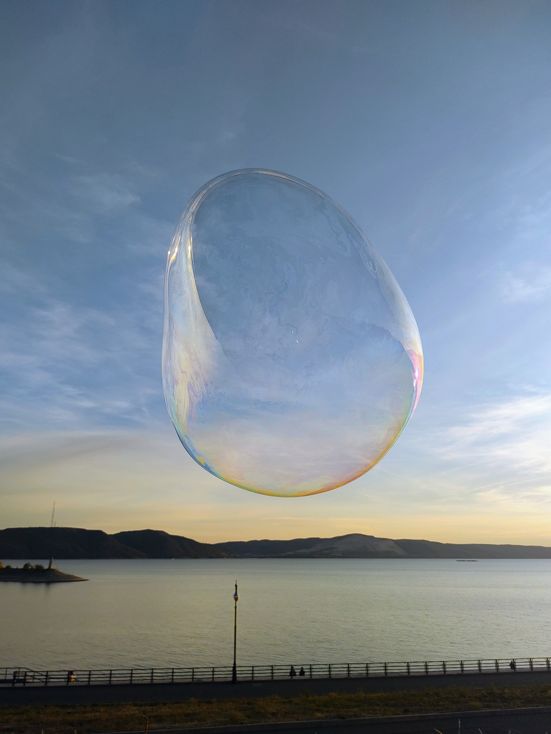 В более общем смысле: \"На кончике интеграции\" может указывать на то, что процесс объединения частей в целое, будь то программные системы, данные или даже знания, находится на последней стадии, перед окончательным слиянием. В целом, \"на кончике интеграц, Раимун Алексей