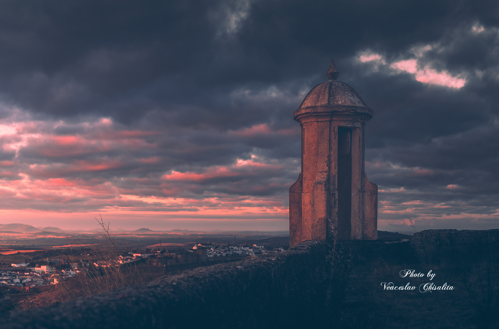 #золотыелучи #рассветнадполем #утреннийсвет #утренняямагия #спокойствие #рассветвкадре #рассвет #тишина #утреннийсвет, Veaceslav Chisalita