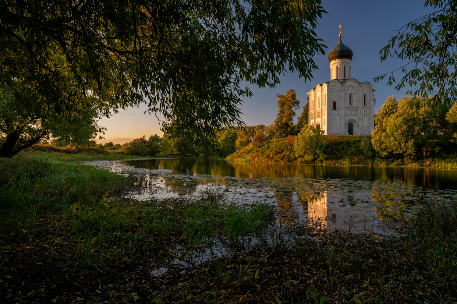вечер, закат, храм, боголюбово, храм покрова на нерли, владимирская область, россия, осень, православие, Ракичевич Томислав