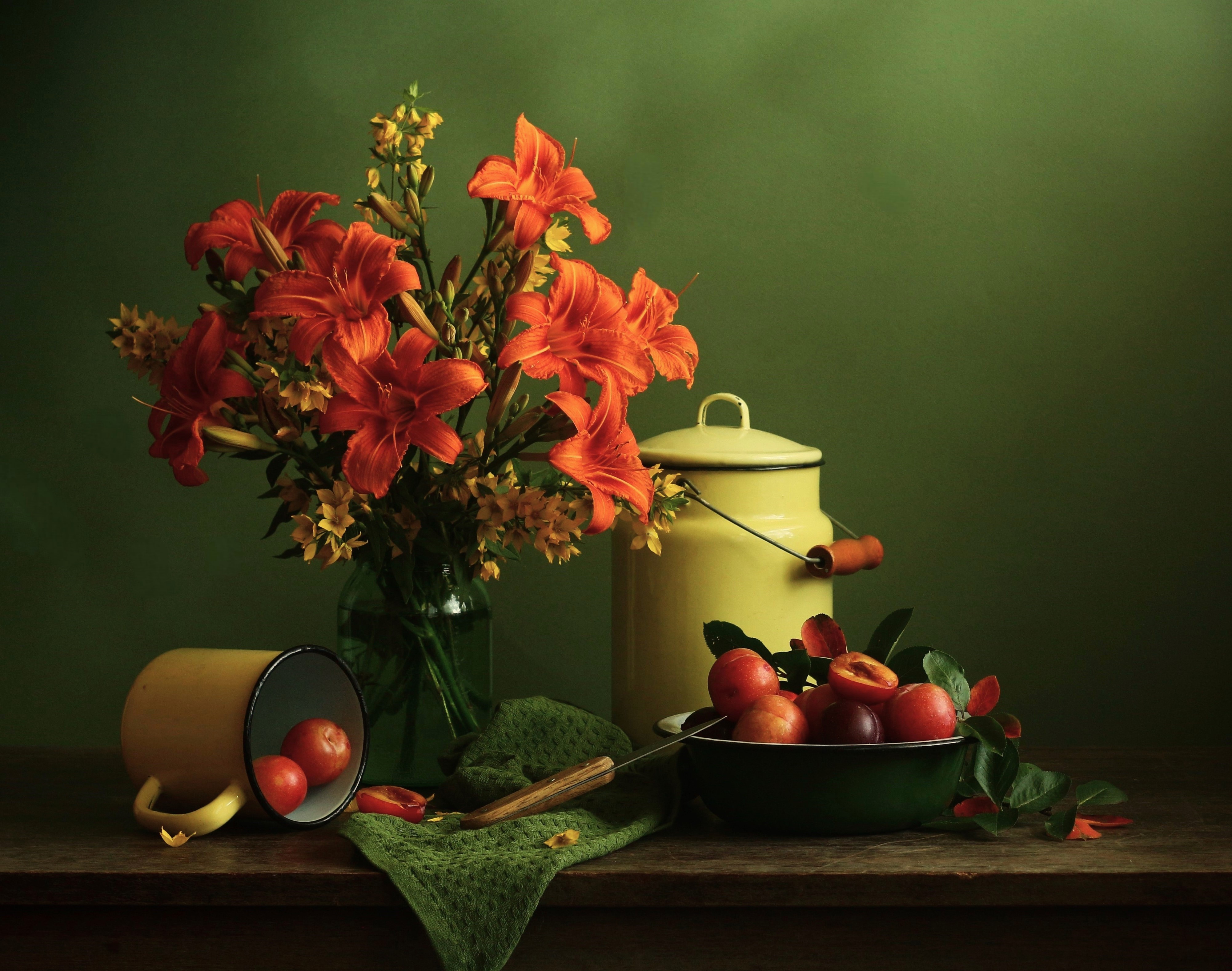 , Людмила Хрусталева*