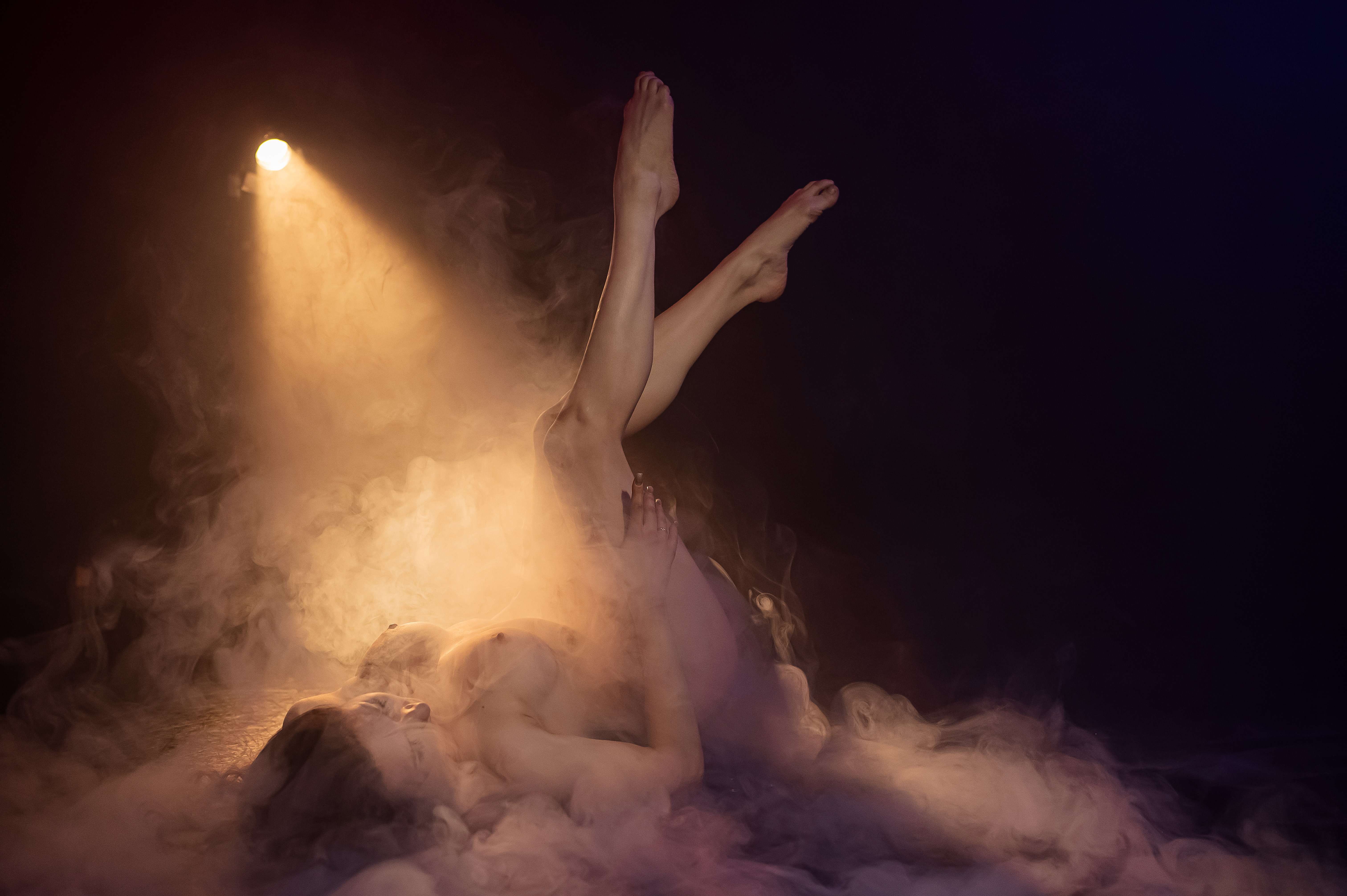  artistic  smoke  fog  light  ethereal  dreamy  moody  figure  body  female  woman  sensual  art  fine art  studio  dramatic  dark  mystical  silhouette  nude art  implied nude  dance  movement  beauty  soft light  high contrast  emotion  vulnerable  stre, Михаил Решетников