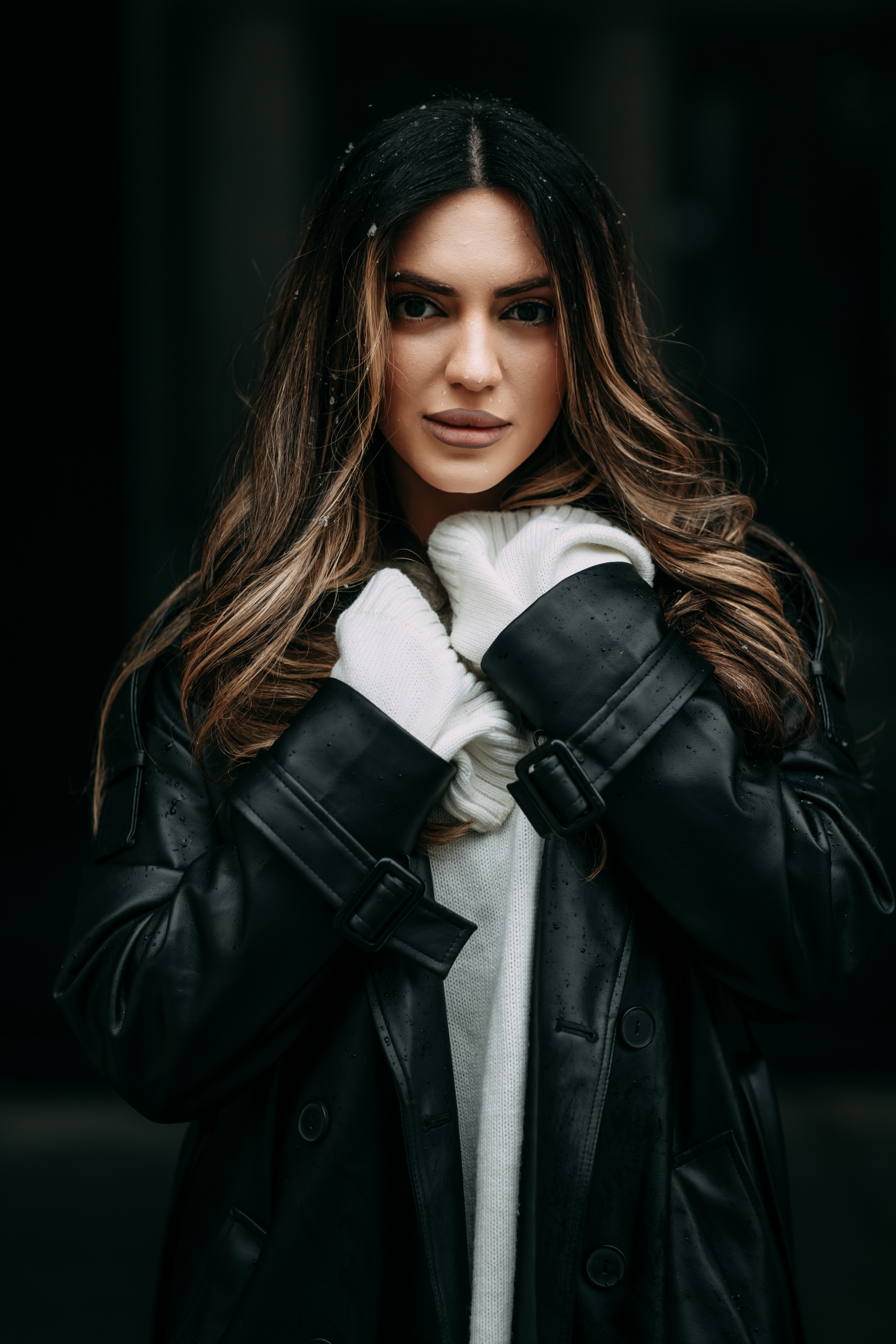 молодая девушка, городской стиль, дворы, на открытом воздухе, Алексей Плешков