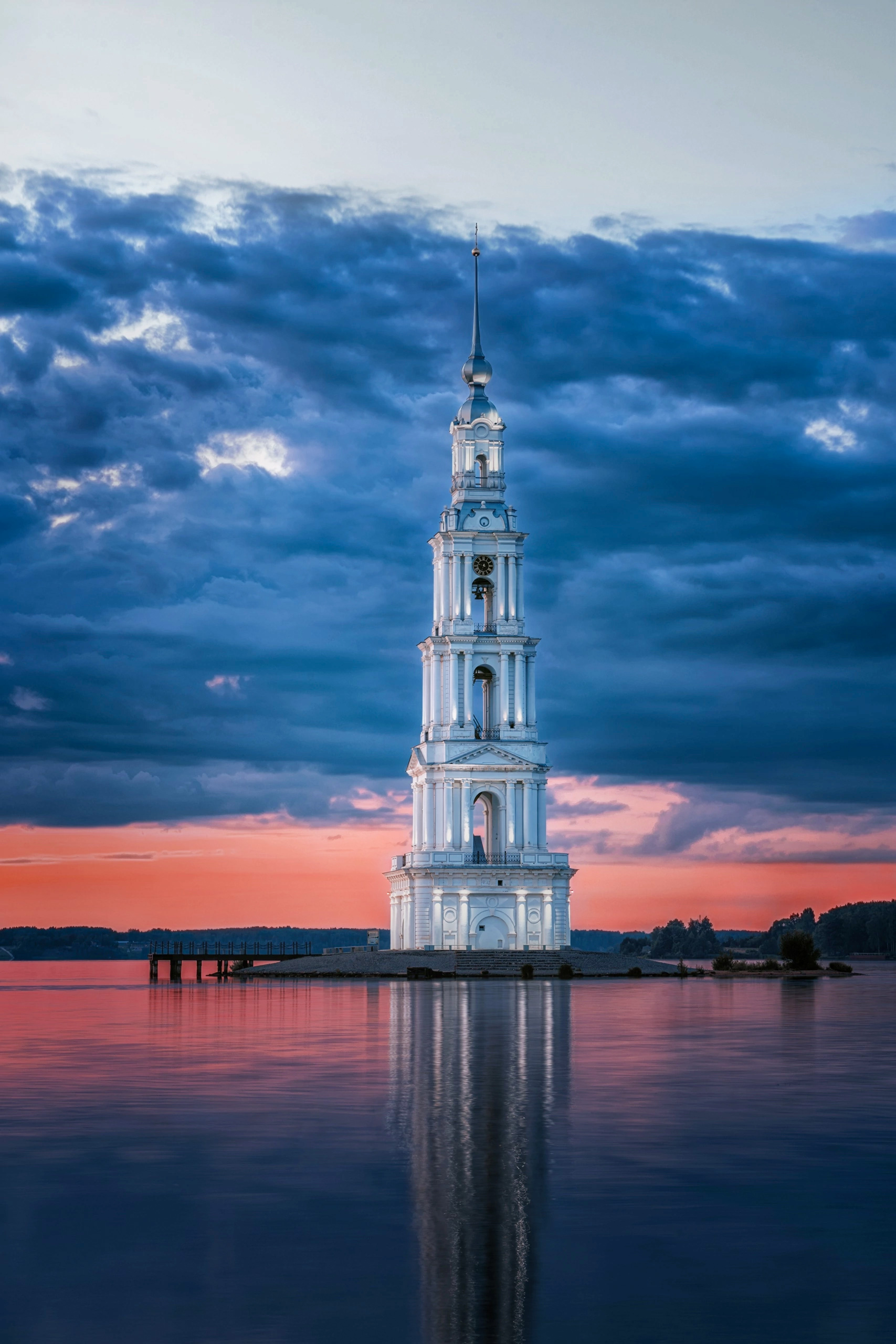 , Юрий Захаров