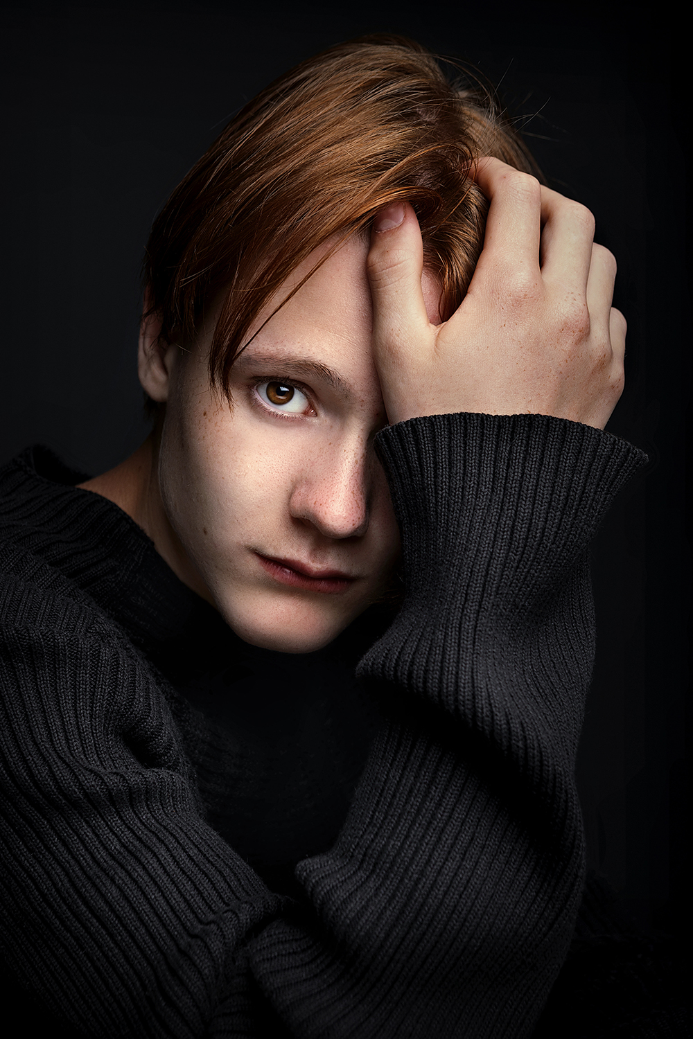 , Антон Леонов