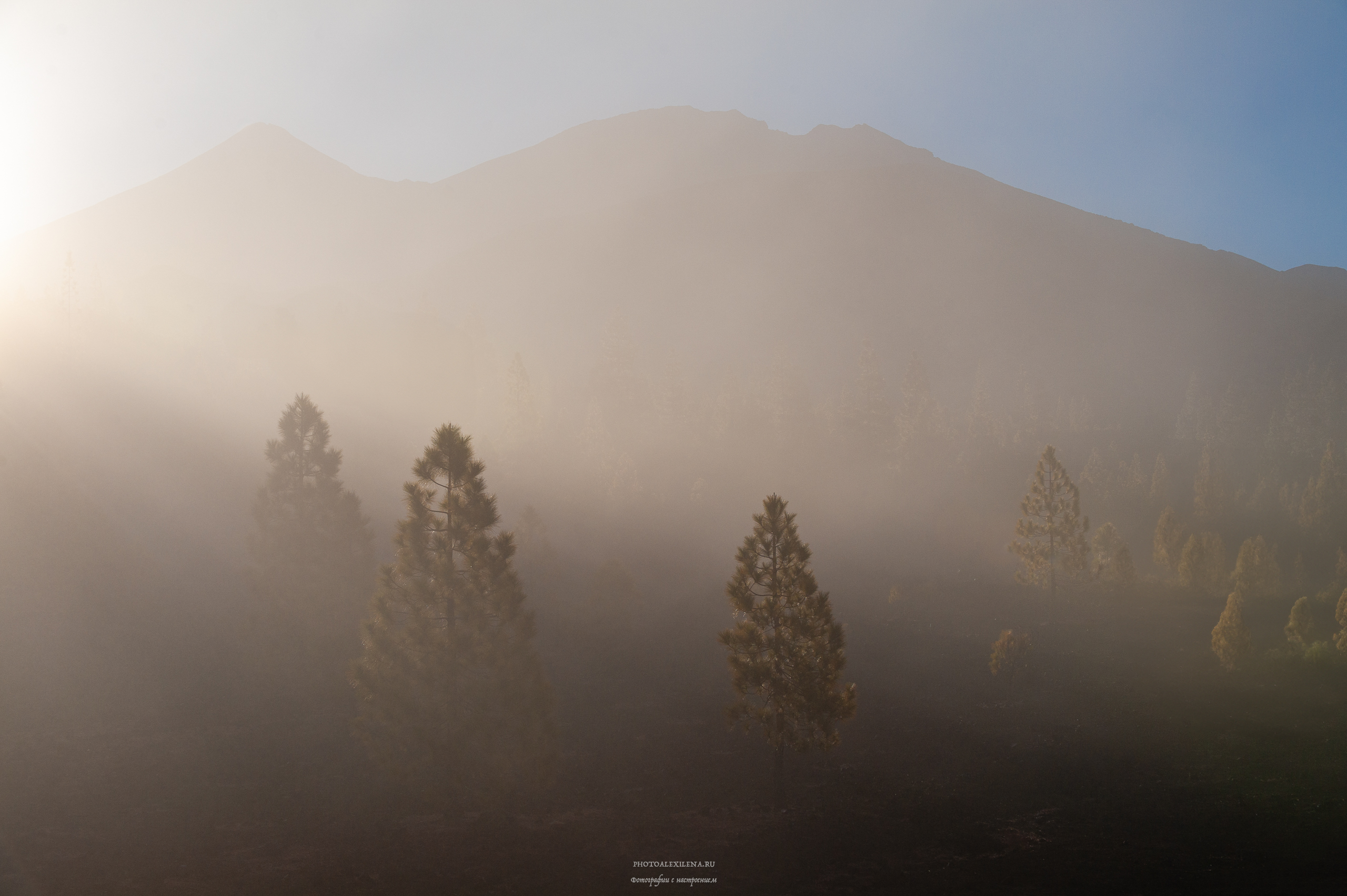 горы, рассвет, лучи, туман, вулкан, тейде, тенерифе, канары, испания, пейзаж, Александр Константинов