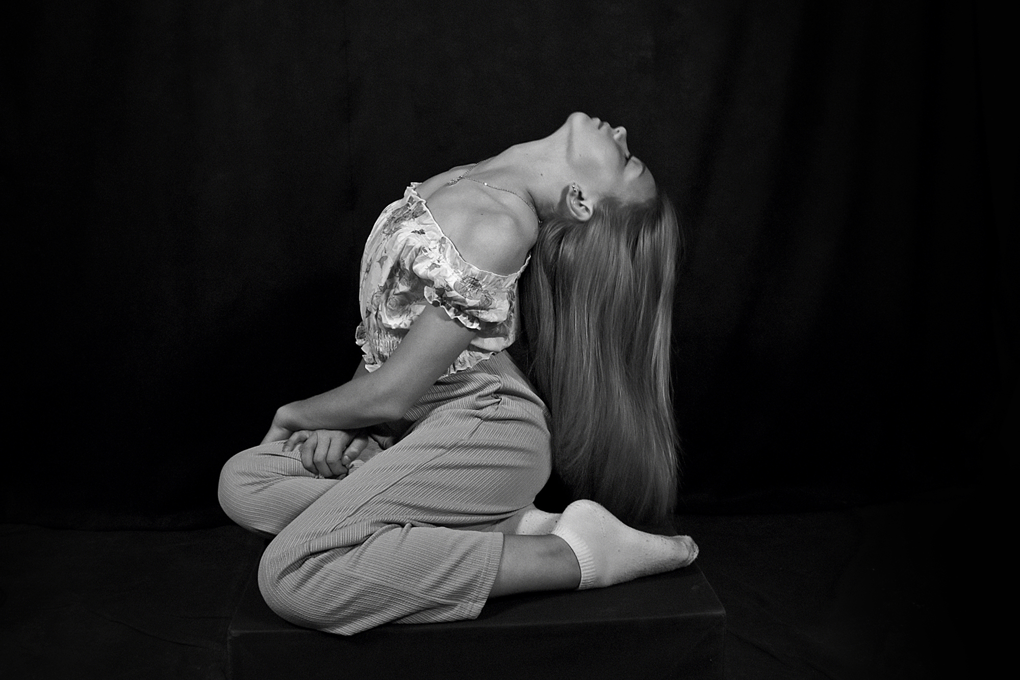 девушка, портрет, волосы, взгляд, чб, апатиты, Николай Смоляк