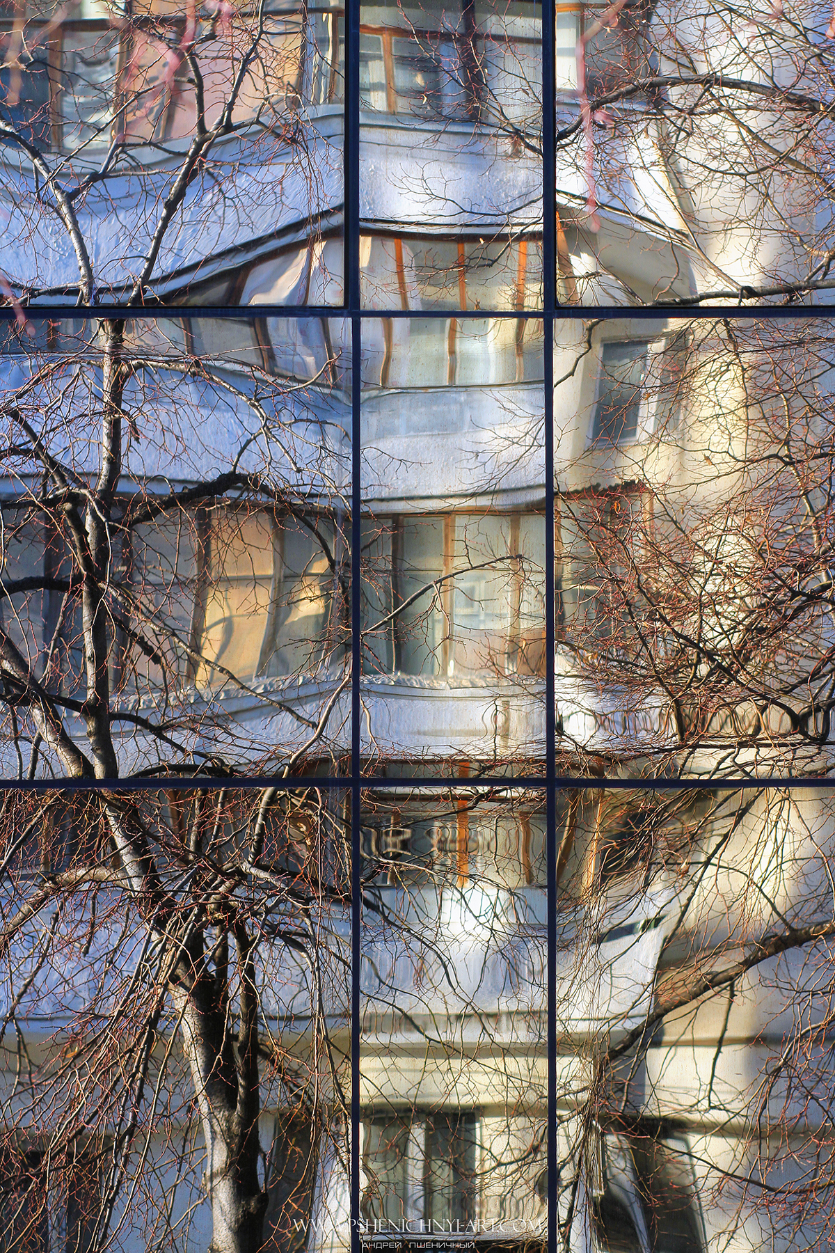 отражение, искажение, город, городское пространство, фасад, ритм, абстракция, минимализм, весна, свет, Пшеничный Андрей