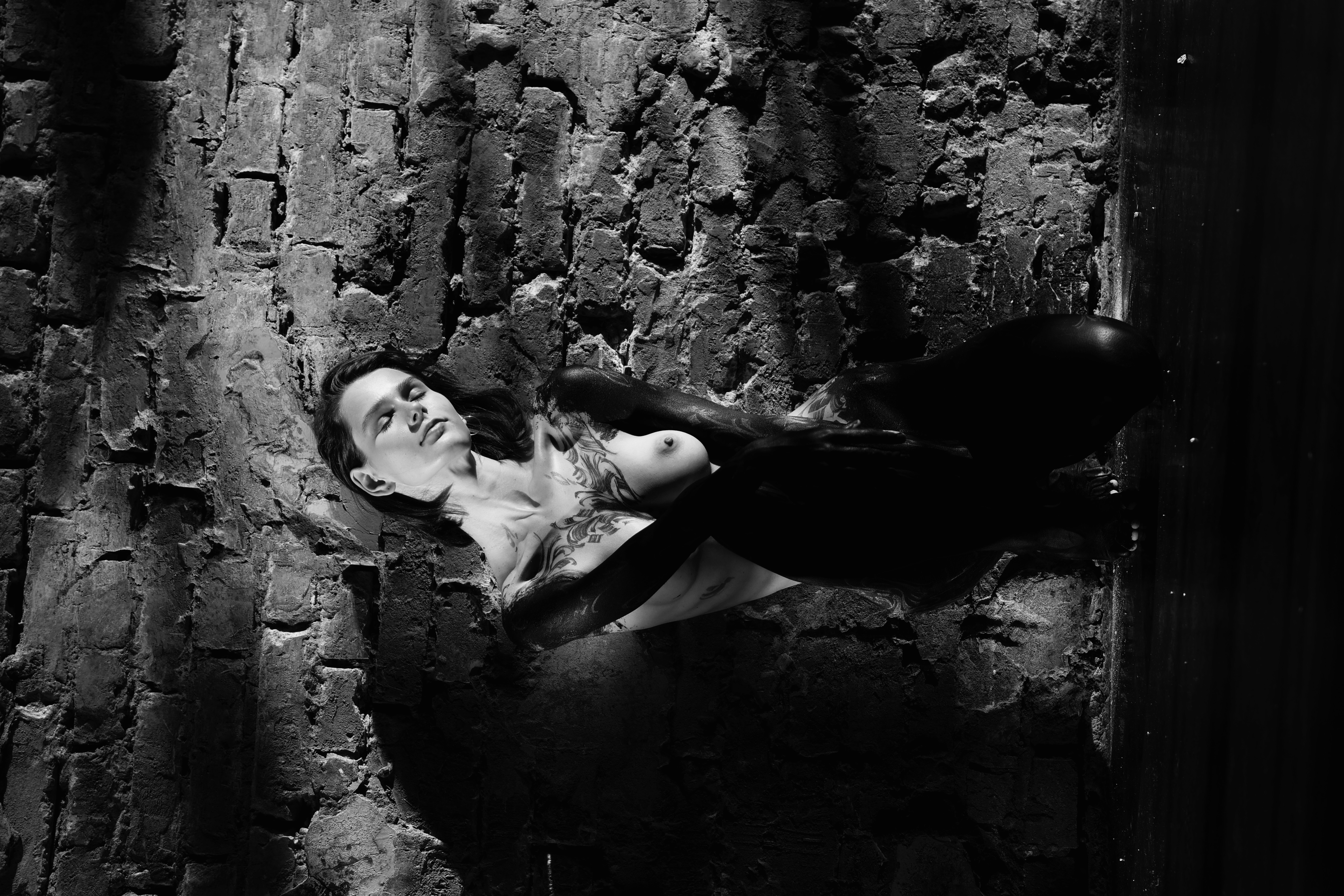 nude, boudoir, monochrome, blackandwhite, bw, erotica, andrewmurphyphoto.com, andrewmurphy, ню, бодуар, canon, чб, артню, эротика, обнаженная, девушка, модель, girl, sensual, sensuality, sexy, glamour, adult, lingerie, toples, naked, fineart, artnude, art, Murphy Andrew