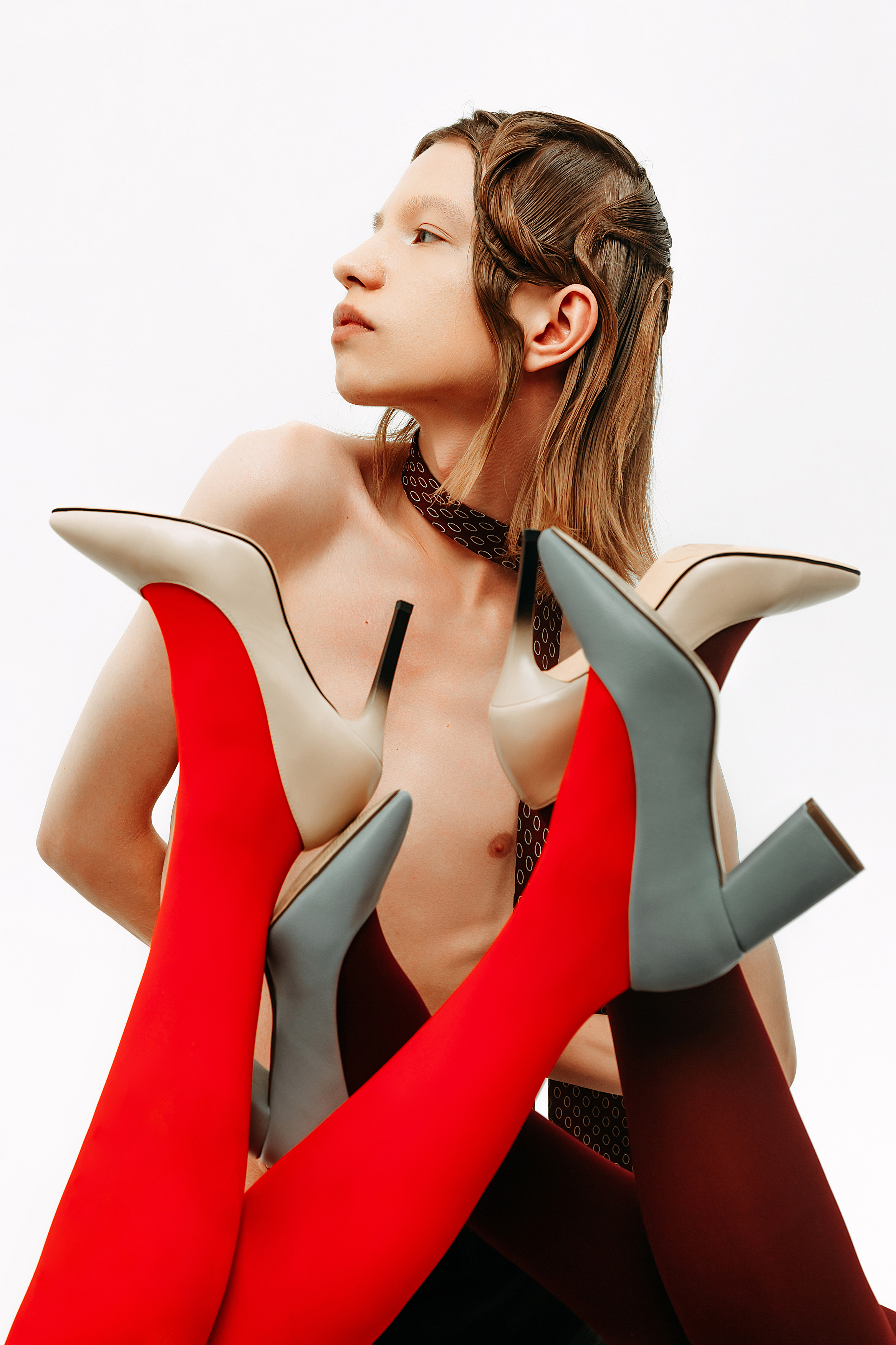 юноша, женские ноги, колготки , чулки , студия, Алексей Плешков