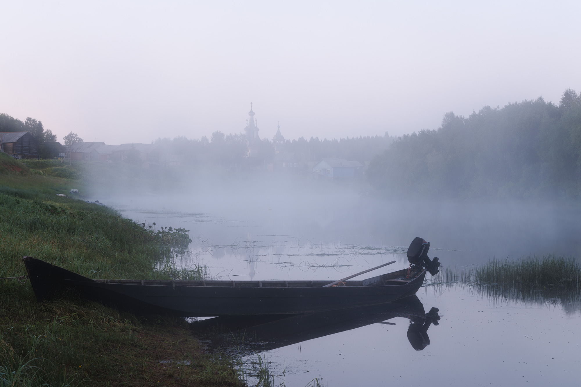 утро, кимжа, рассвет, белая ночь, река, лодка.  церковь, отражение, Морозов Сергей