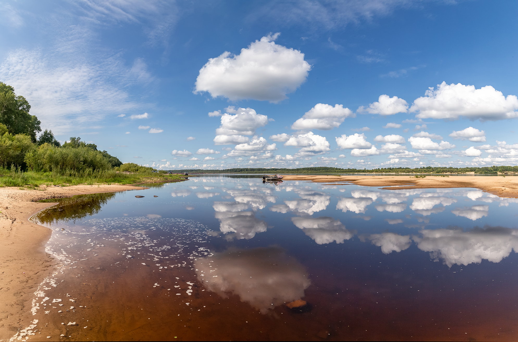 вычегда, река, небо, отражение, облака, лодка, Анкудинов Леонид