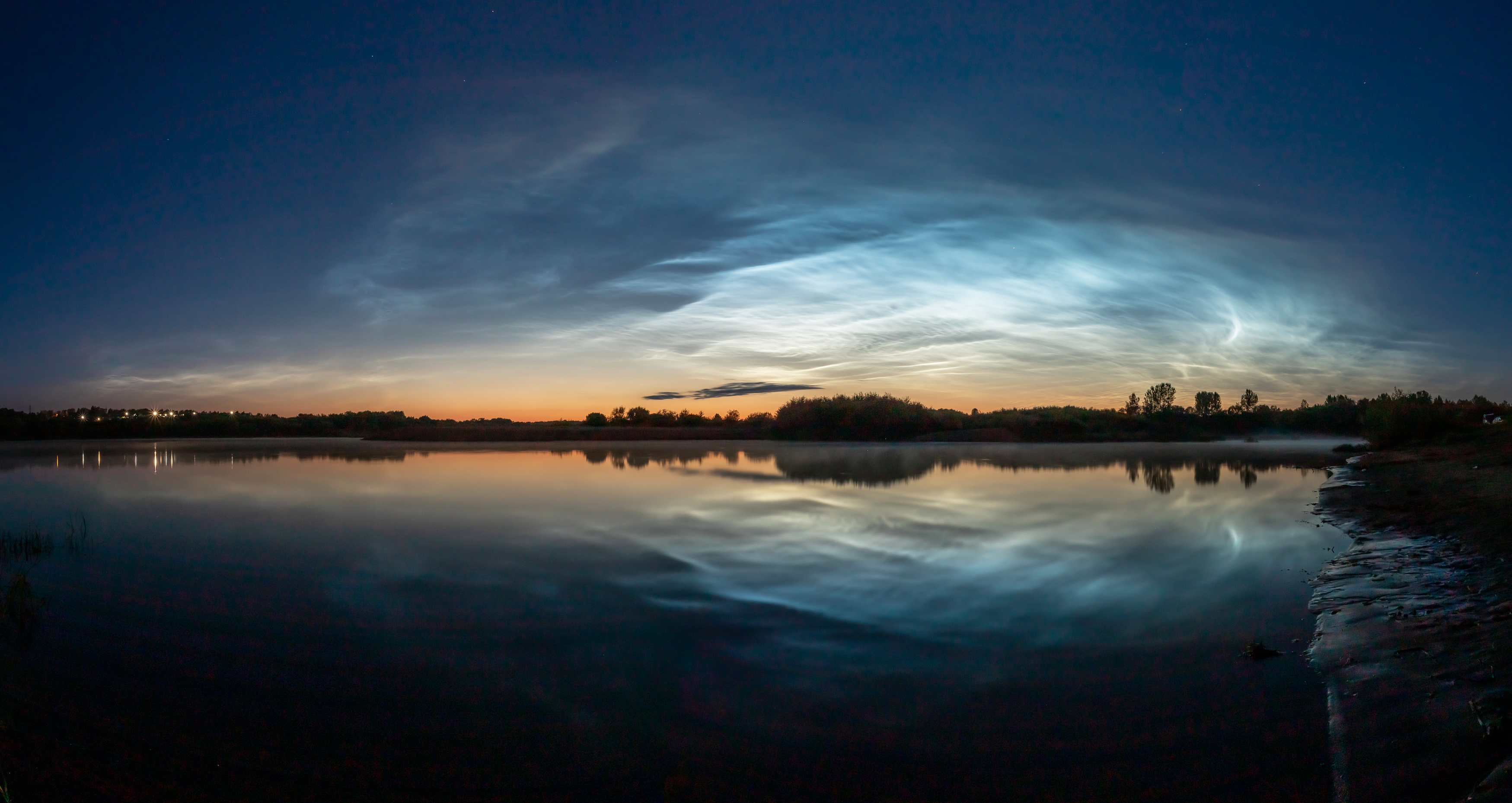 Облака, ночь, отражения, небо, вода, Киров, Вятка, тишина, природа, серебро, серебристые, лето, июль, Панагушин Сергей