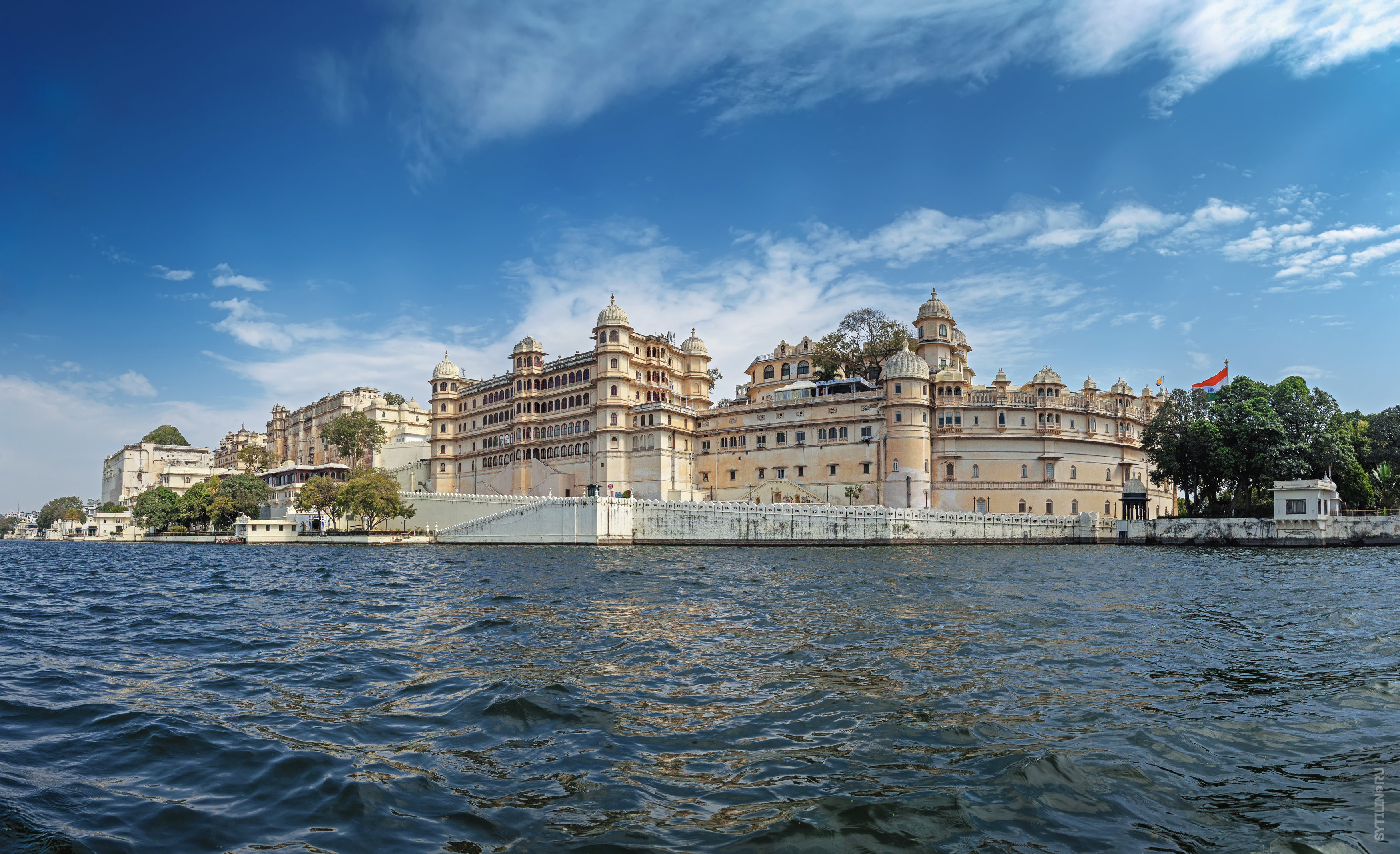Озеро Пичола, Городской дворец, Радж-Махал, Удайпур, Раджастан, Раджастхан, Индия, старинный, форм, достопримечательность, туризм, пейзаж, архитектура, наследие,  мрамор, Сытилин Павел