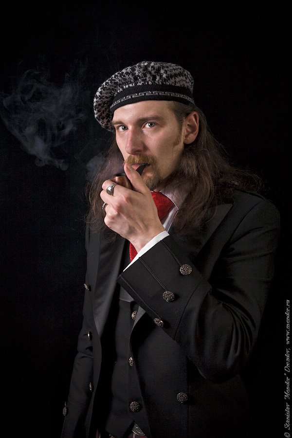 портрет, мужчина, трубка, берет, дым, Станислав Дроздов